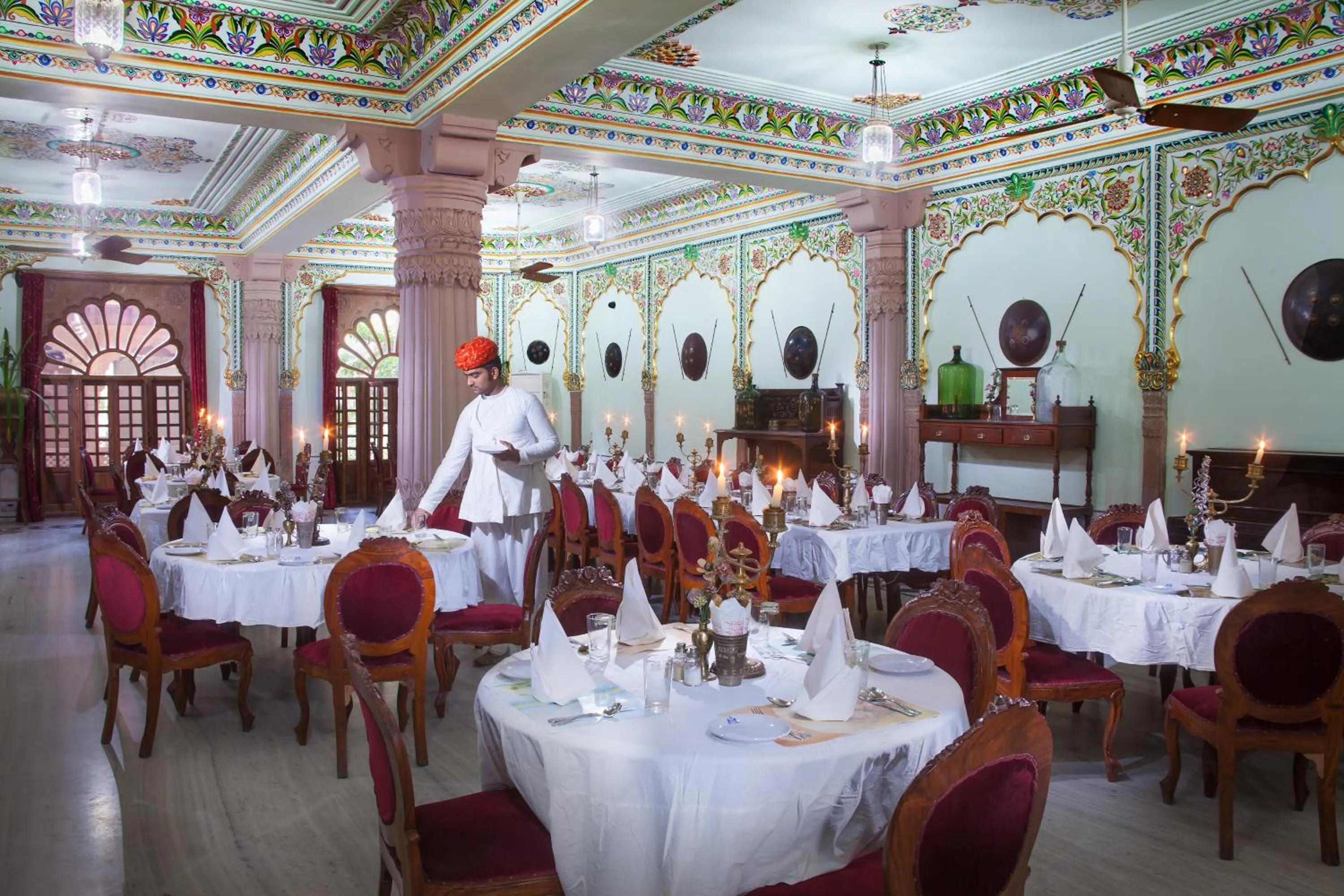 Restaurant/places to eat in Jagat Palace