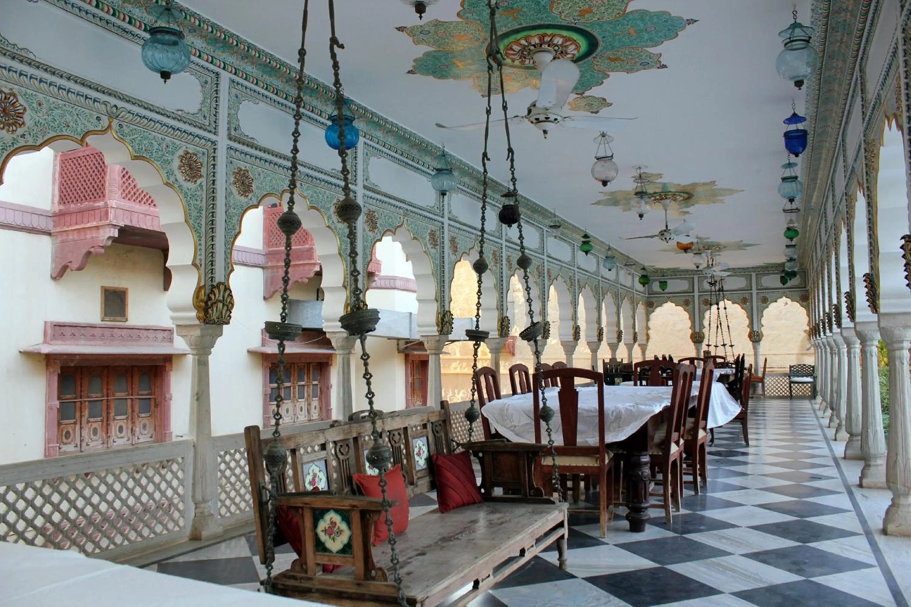 Area and facilities in Jagat Palace