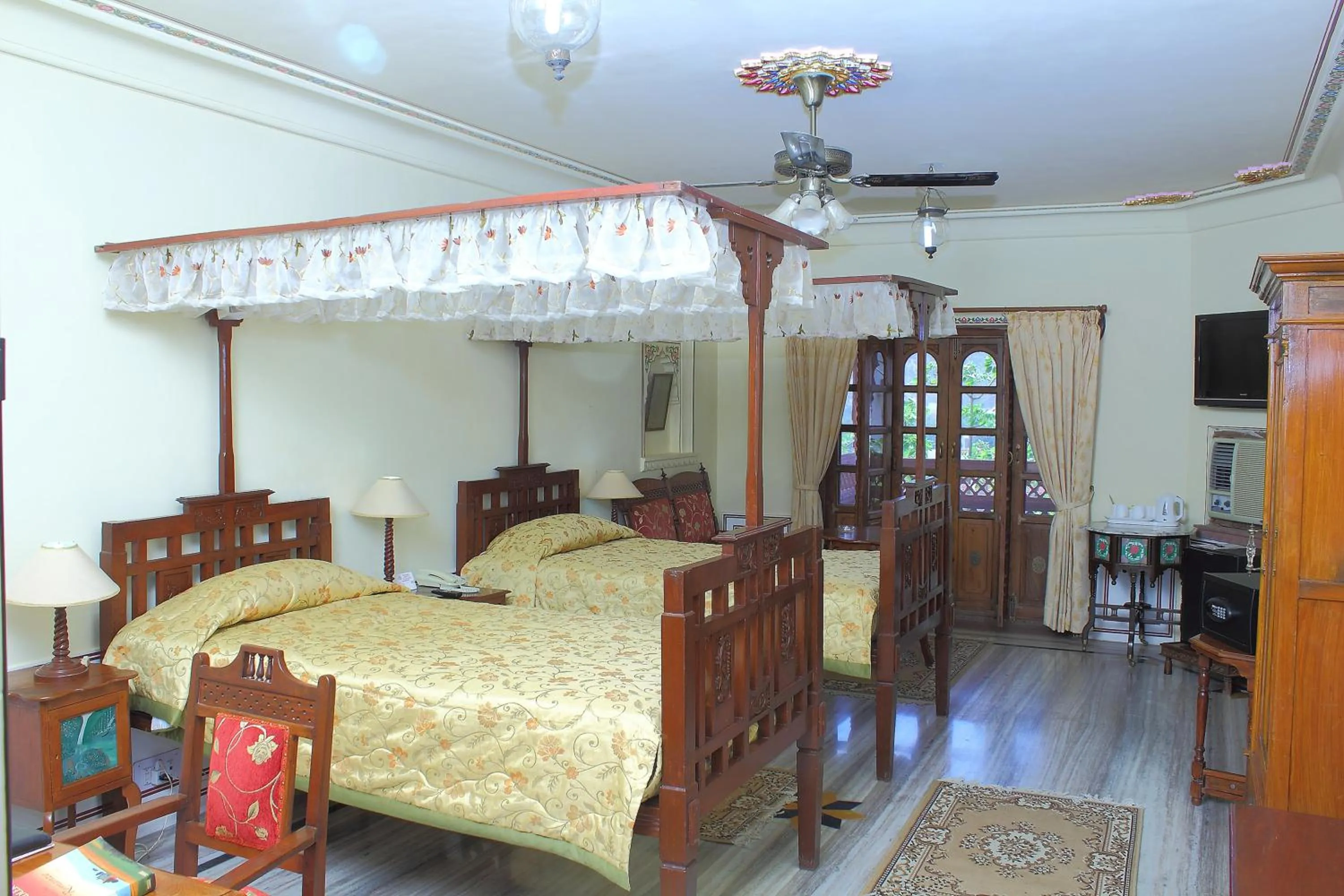 Bedroom, Bed in Jagat Palace
