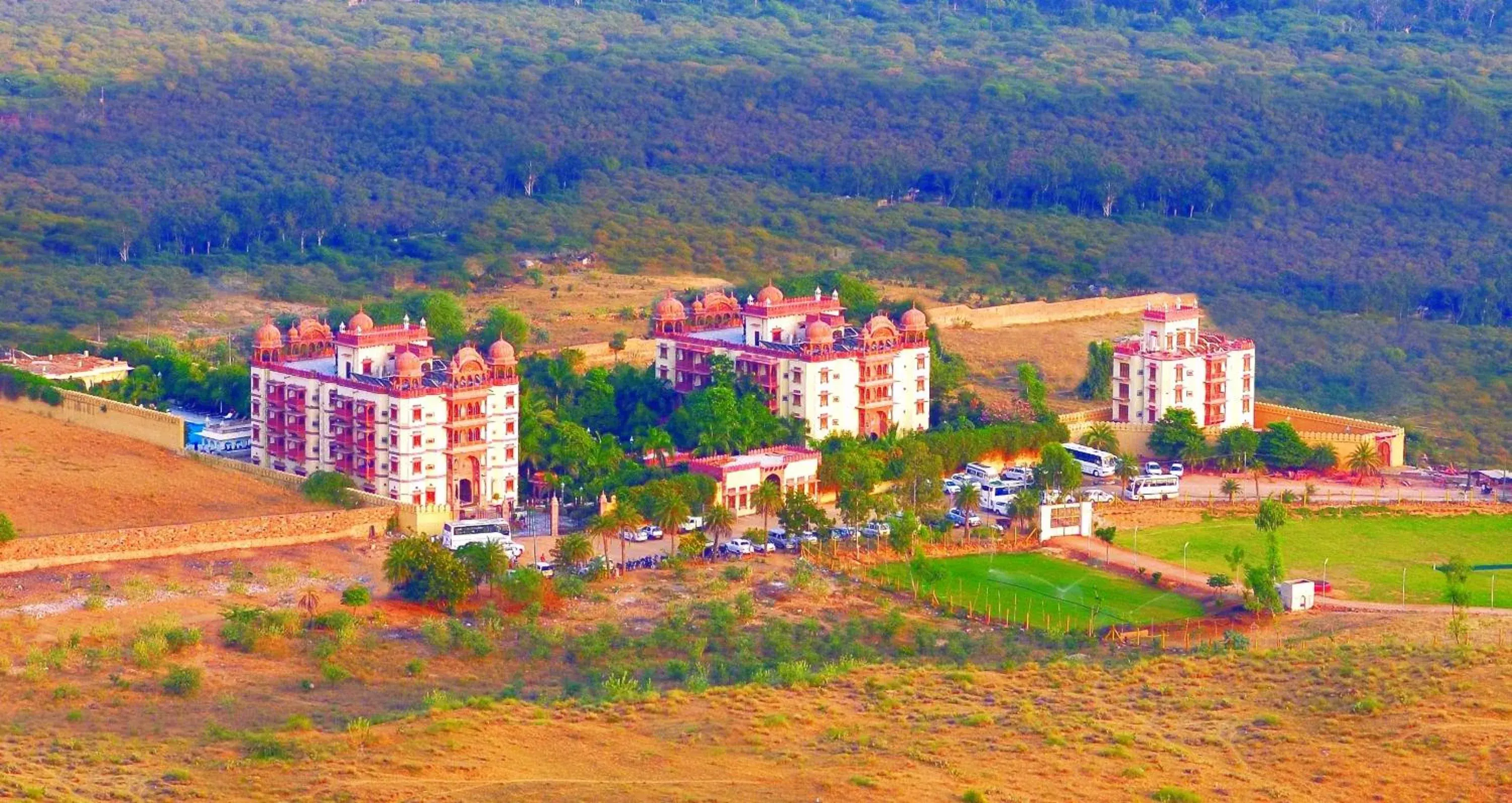 Property building in Jagat Palace Property building in Jagat Palace