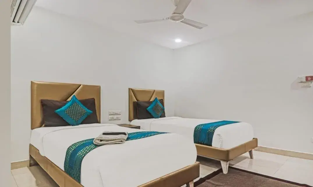 Photo of the whole room, Bed in Hotel SSR GRAND Photo of the whole room, Bed in Hotel SSR GRAND