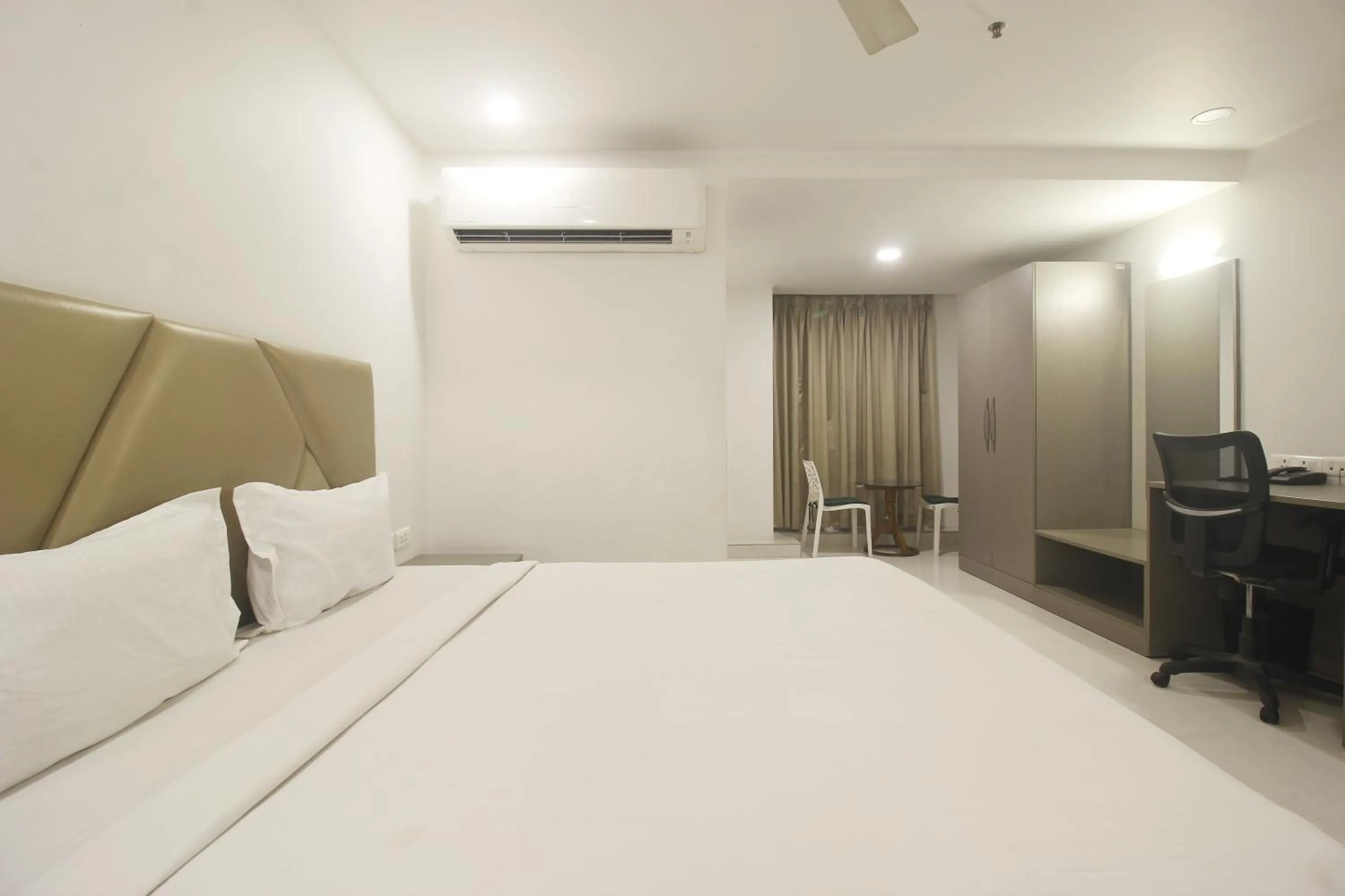 TV and multimedia, Bed in Hotel SSR GRAND