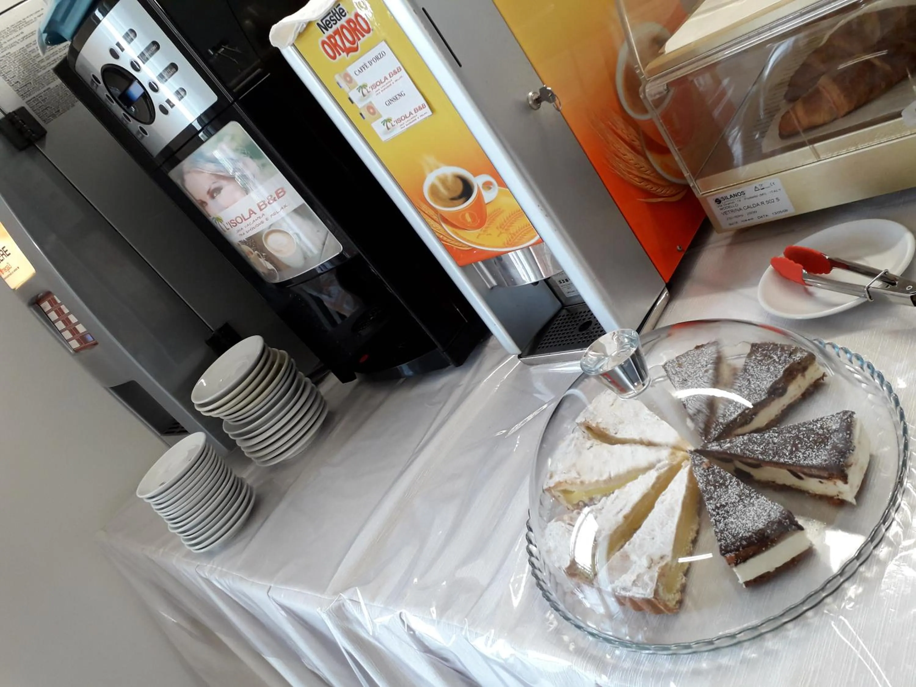 Coffee/tea facilities in B&B L'Isola