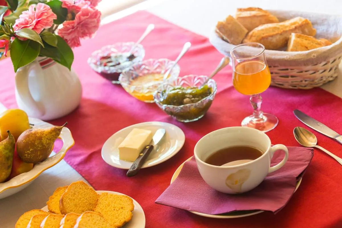 Food and drinks in A la Ferme de Kervihern