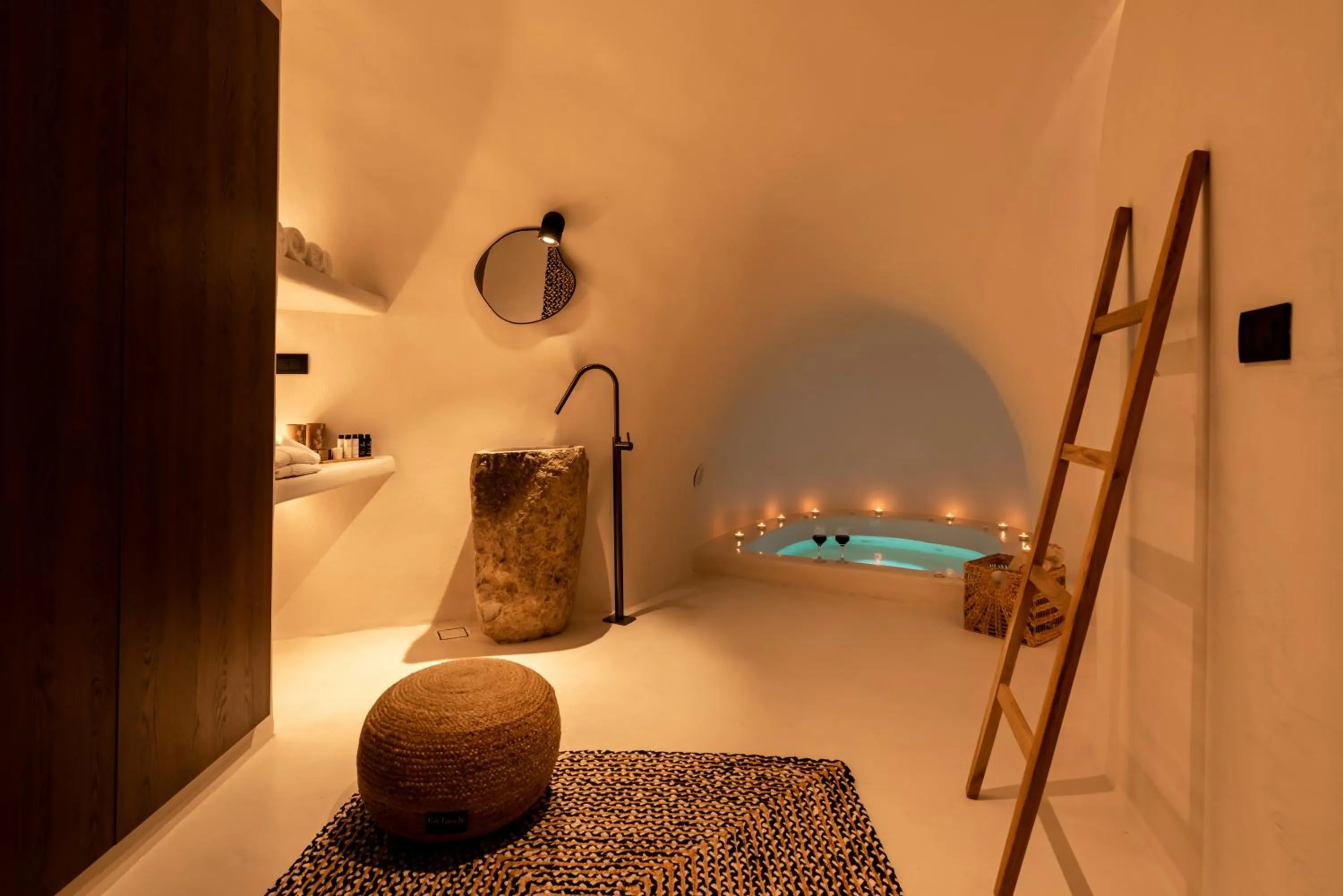 Bedroom in Twenty One Suites