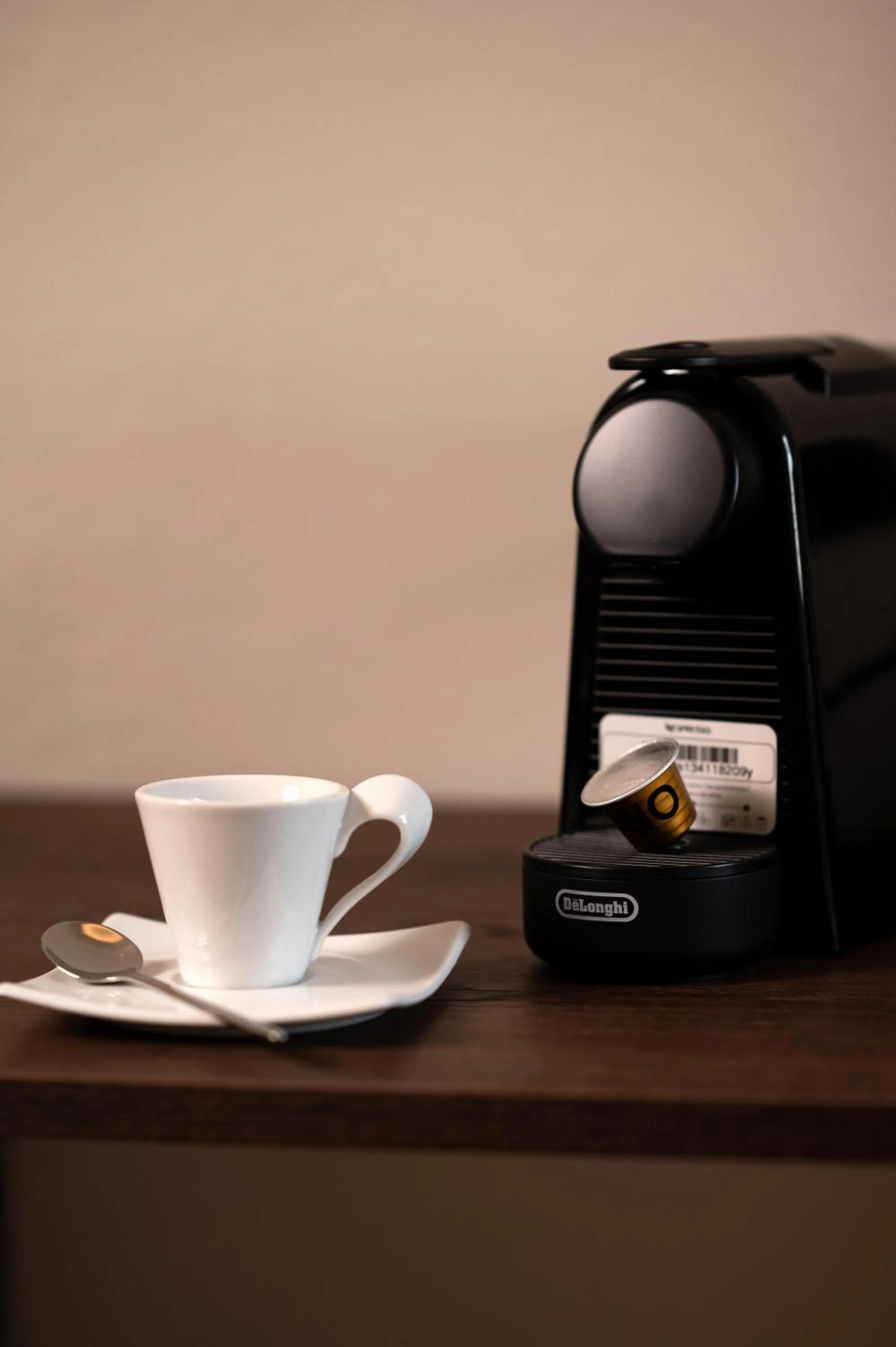 Coffee/tea facilities in Twenty One Suites