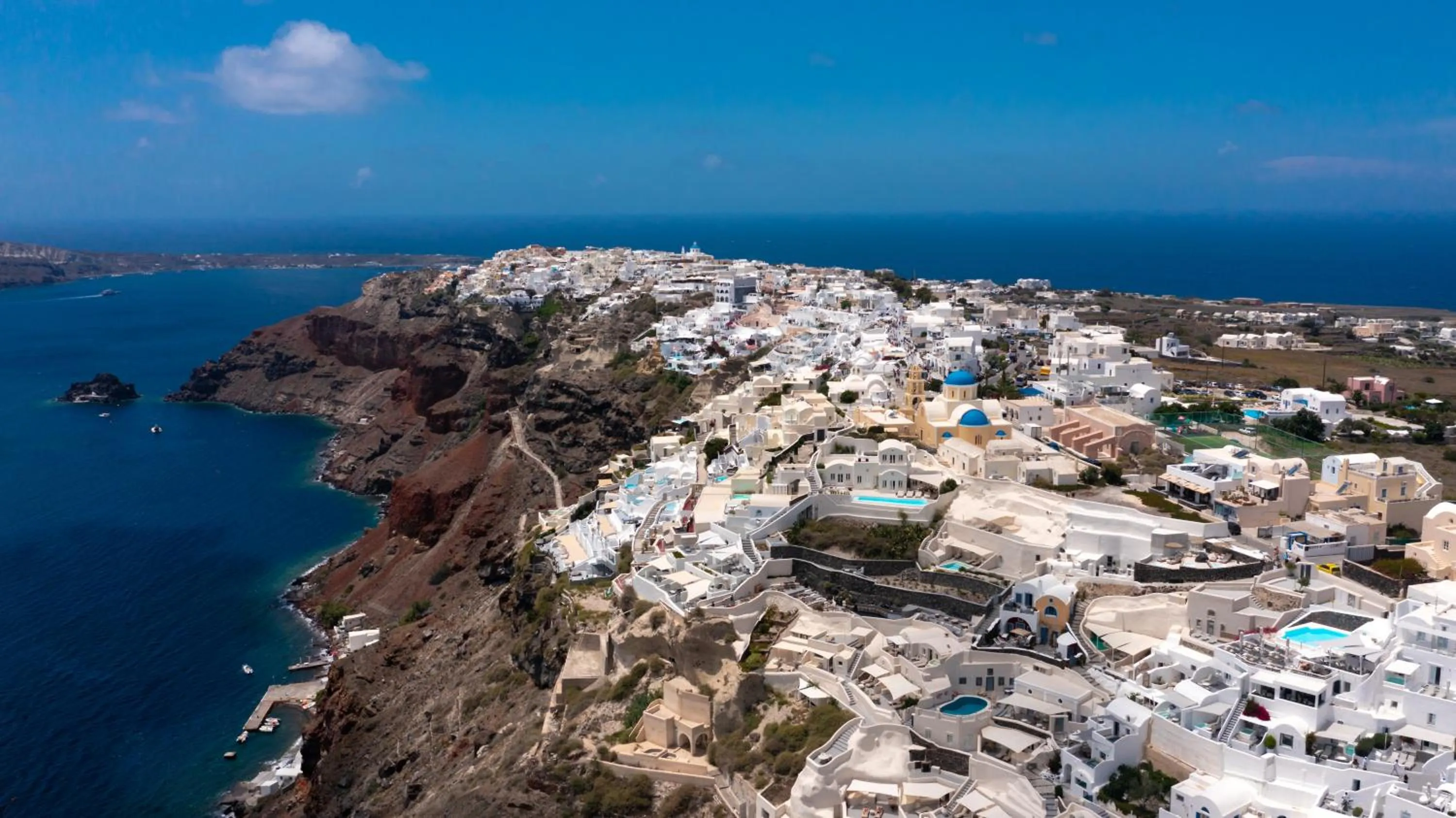 Day in Twenty One Suites