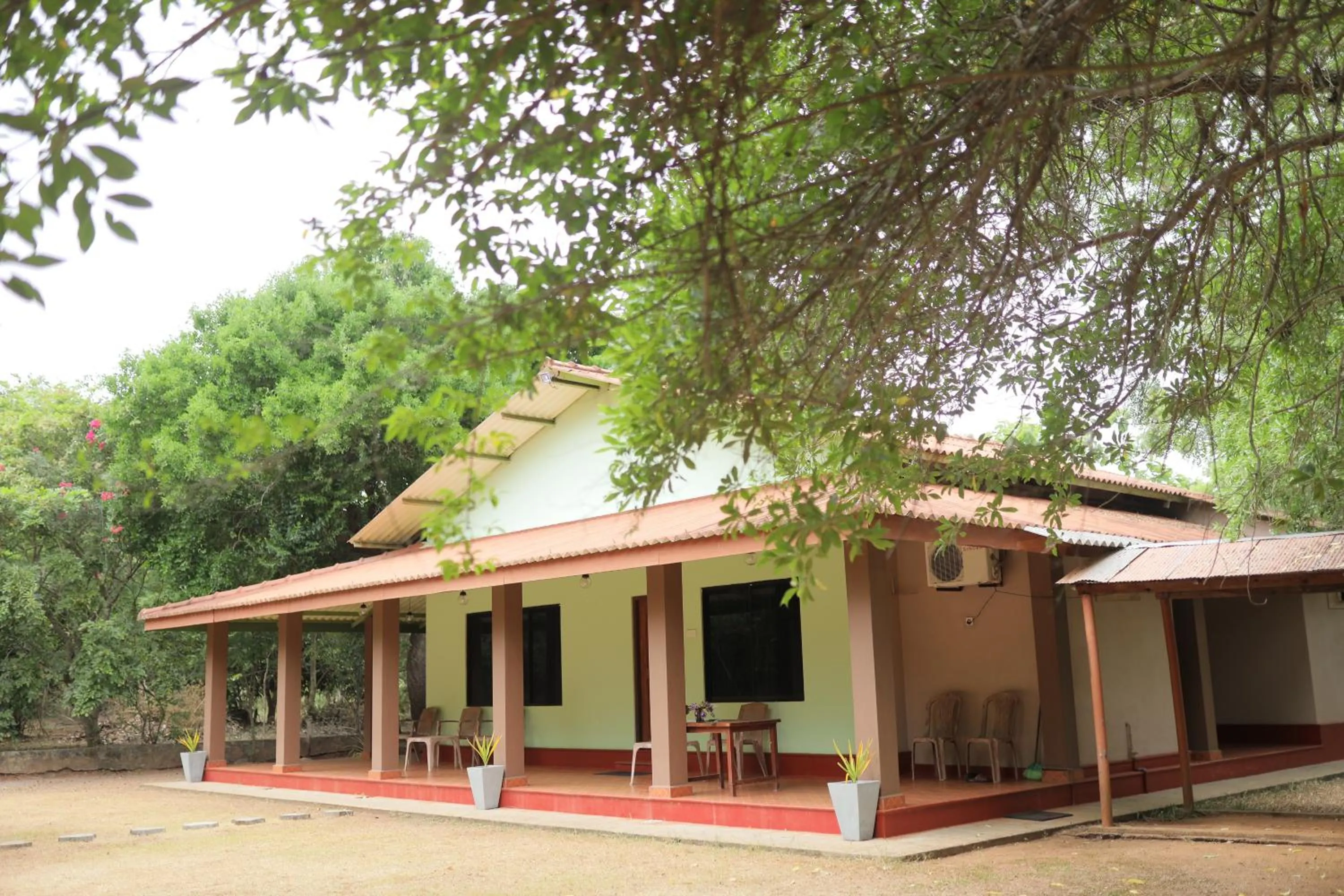 Property Building in Dilsara Holiday Resort Wilpattu