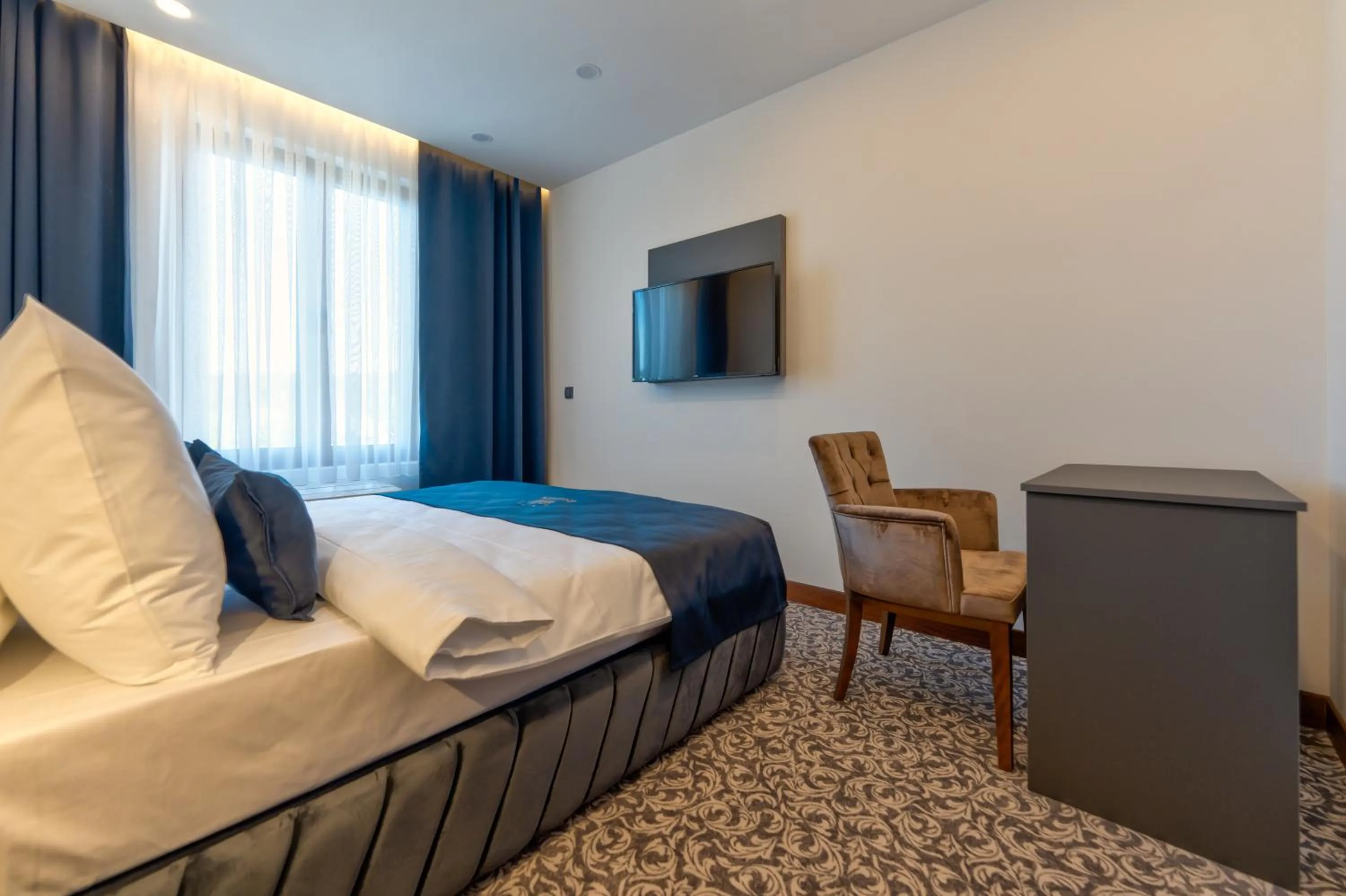 Bed in Queen of Zlatibor