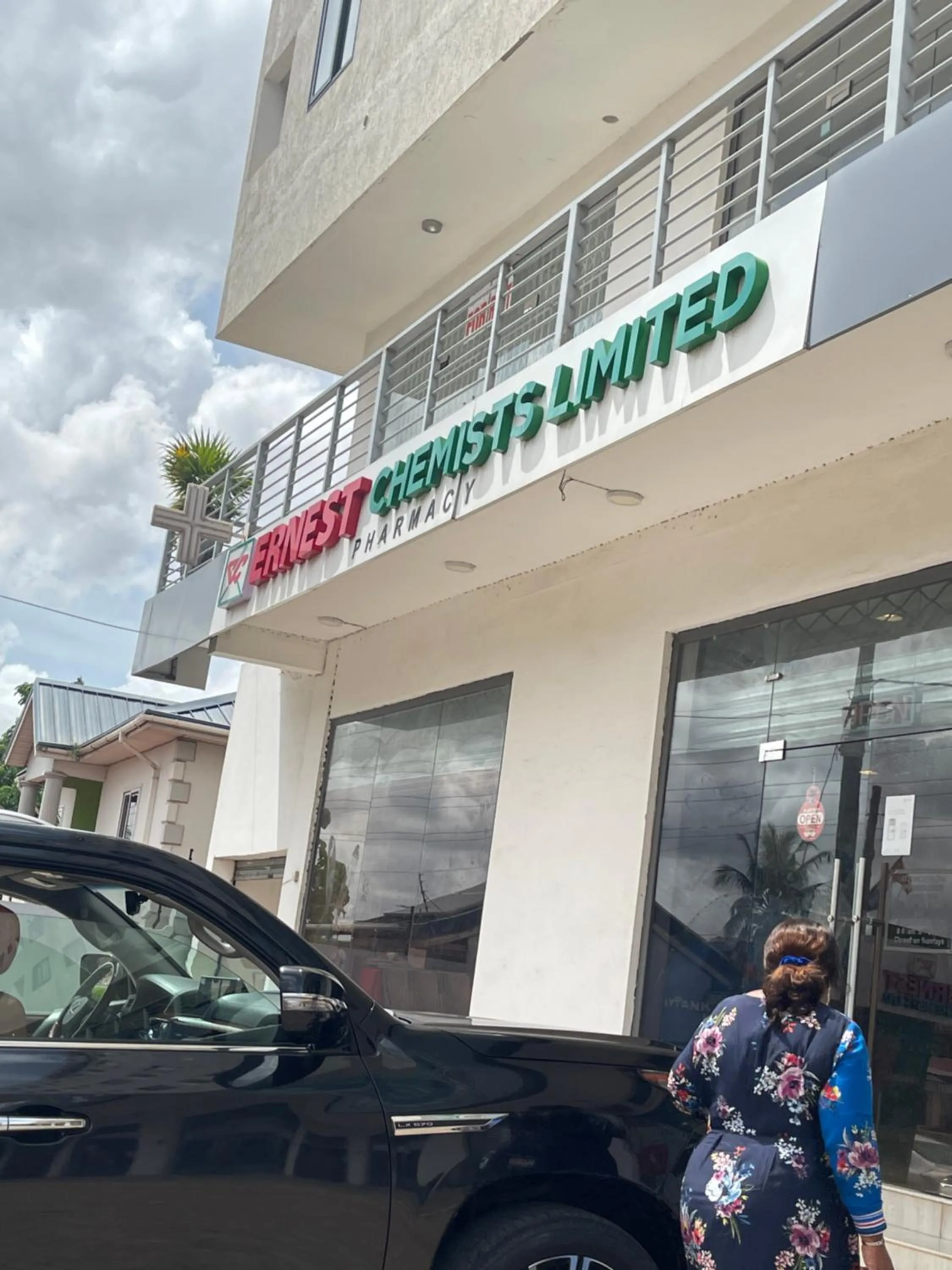 Supermarket/grocery shop in Mayama Residences