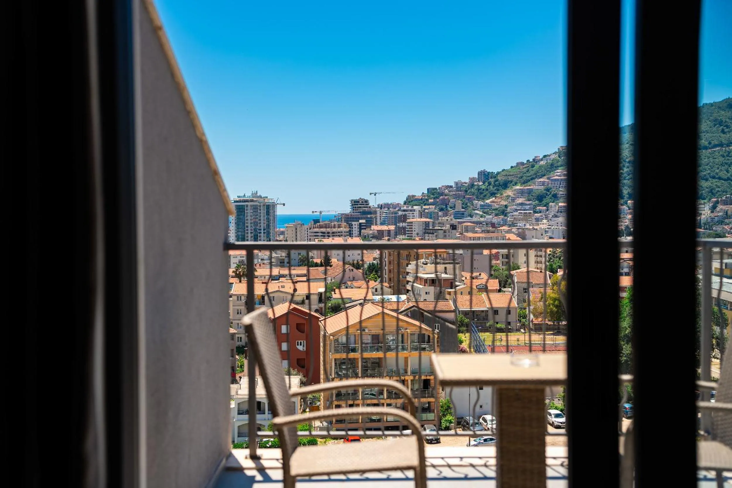 Day in Rooftop Apartments & Rooms