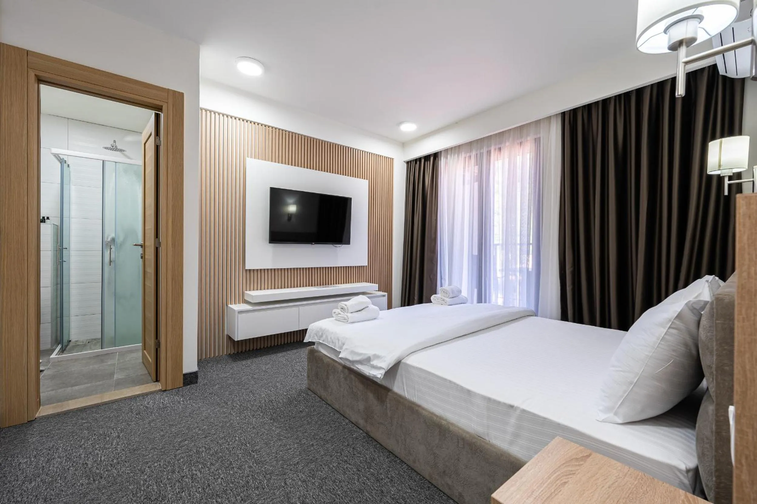 Bed in Rooftop Apartments & Rooms