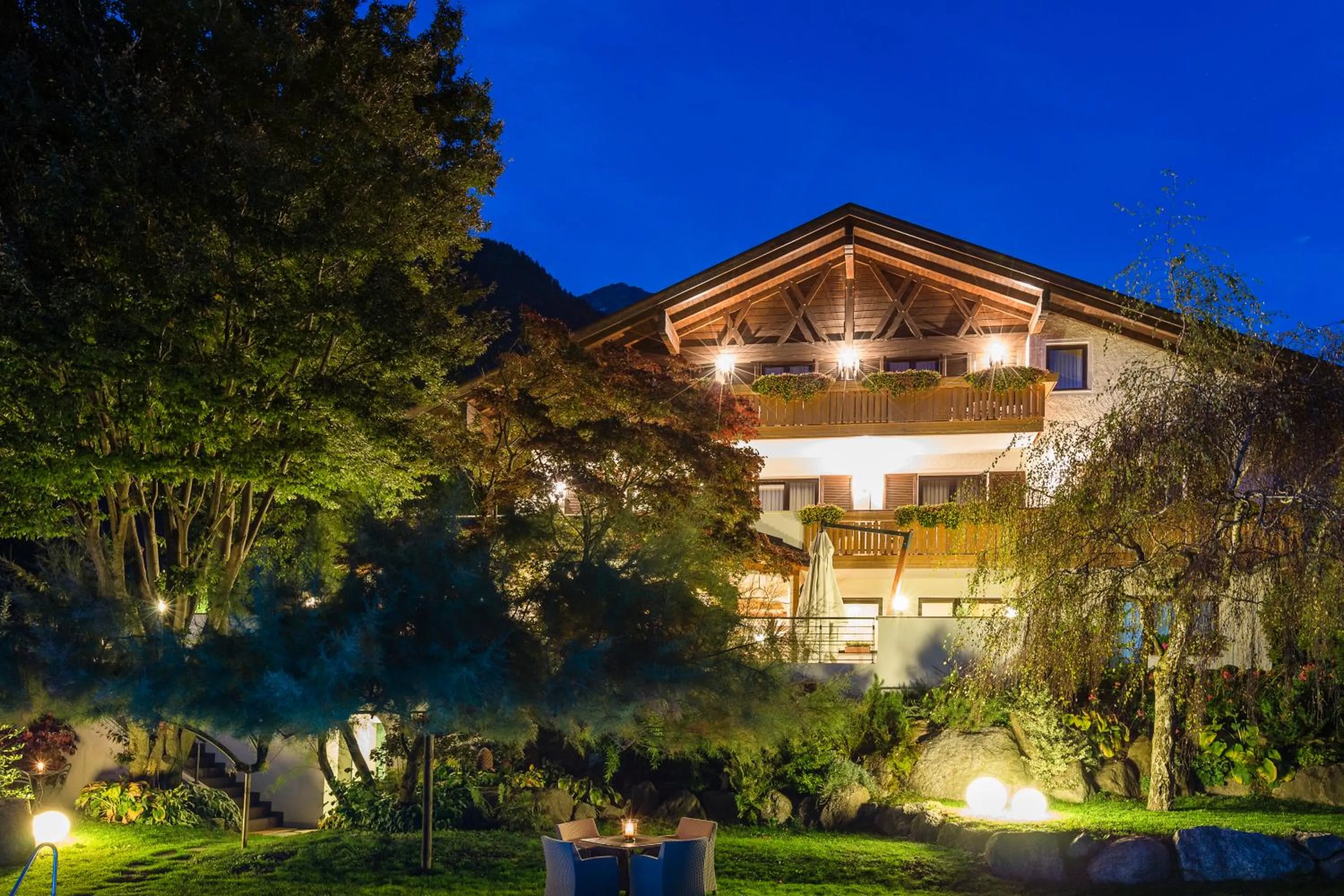 Facade/entrance in Garni Hotel Am Meilenstein