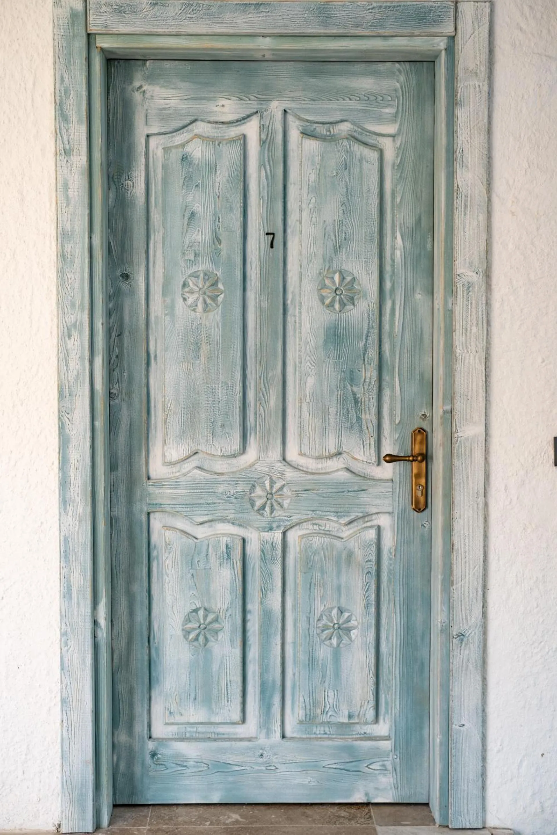 Decorative detail in Armel Alaçatı Konaklama