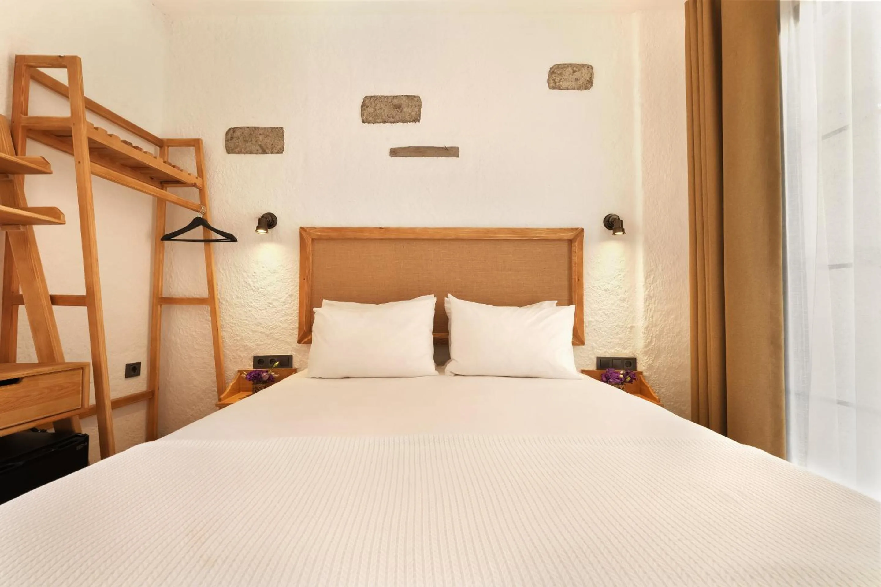 Bed in Armel Alaçatı Konaklama