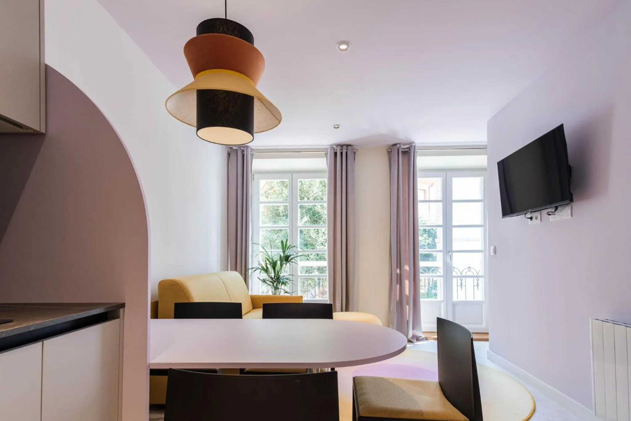 Living room, Bed in Apartamentos El Reloj