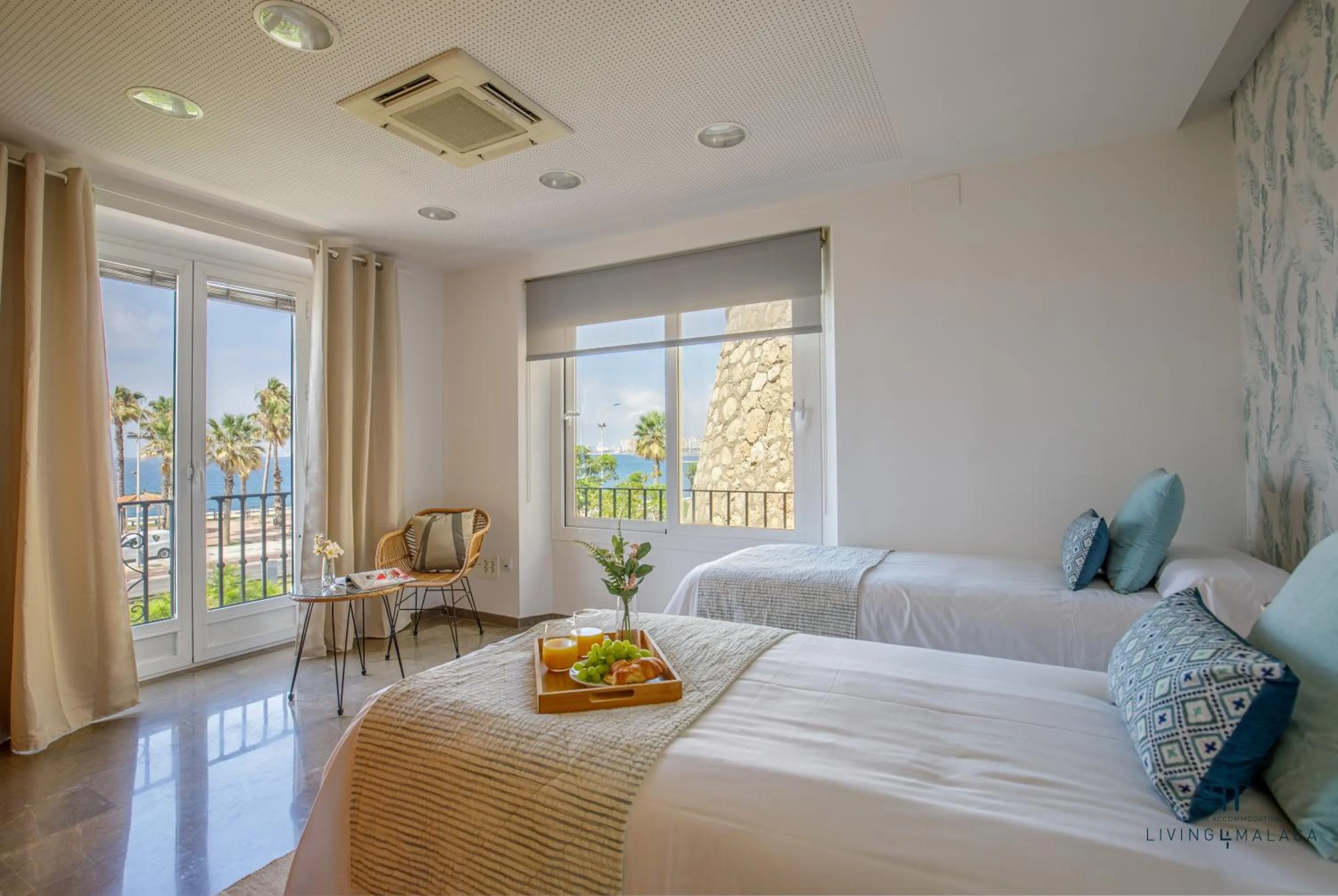Three-Bedroom Apartment in Living4malaga Seafront Duplex