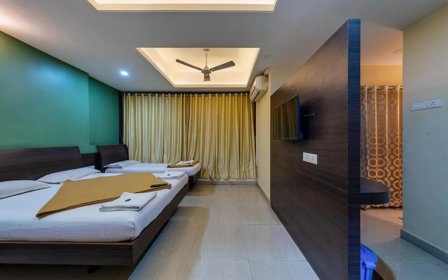 TV and multimedia, Bed in Hotel RadhaKrishna-Couple Friendly