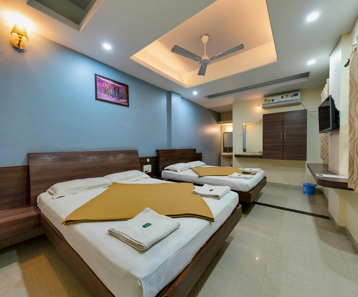 Bed in Hotel RadhaKrishna-Couple Friendly