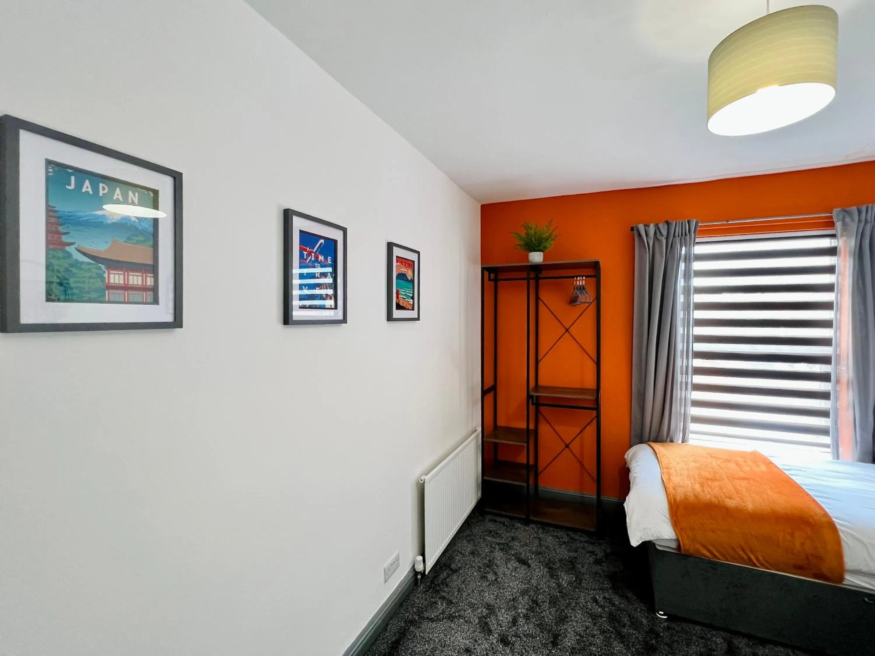 Bedroom, Bed in Birkin House - Great for Contractors or Family Holidays