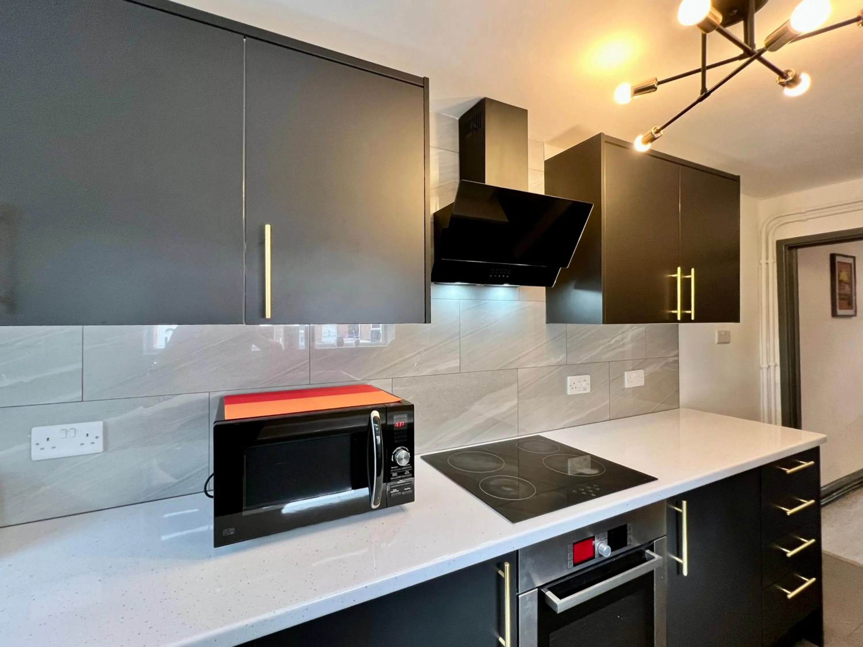 kitchen in Birkin House - Great for Contractors or Family Holidays