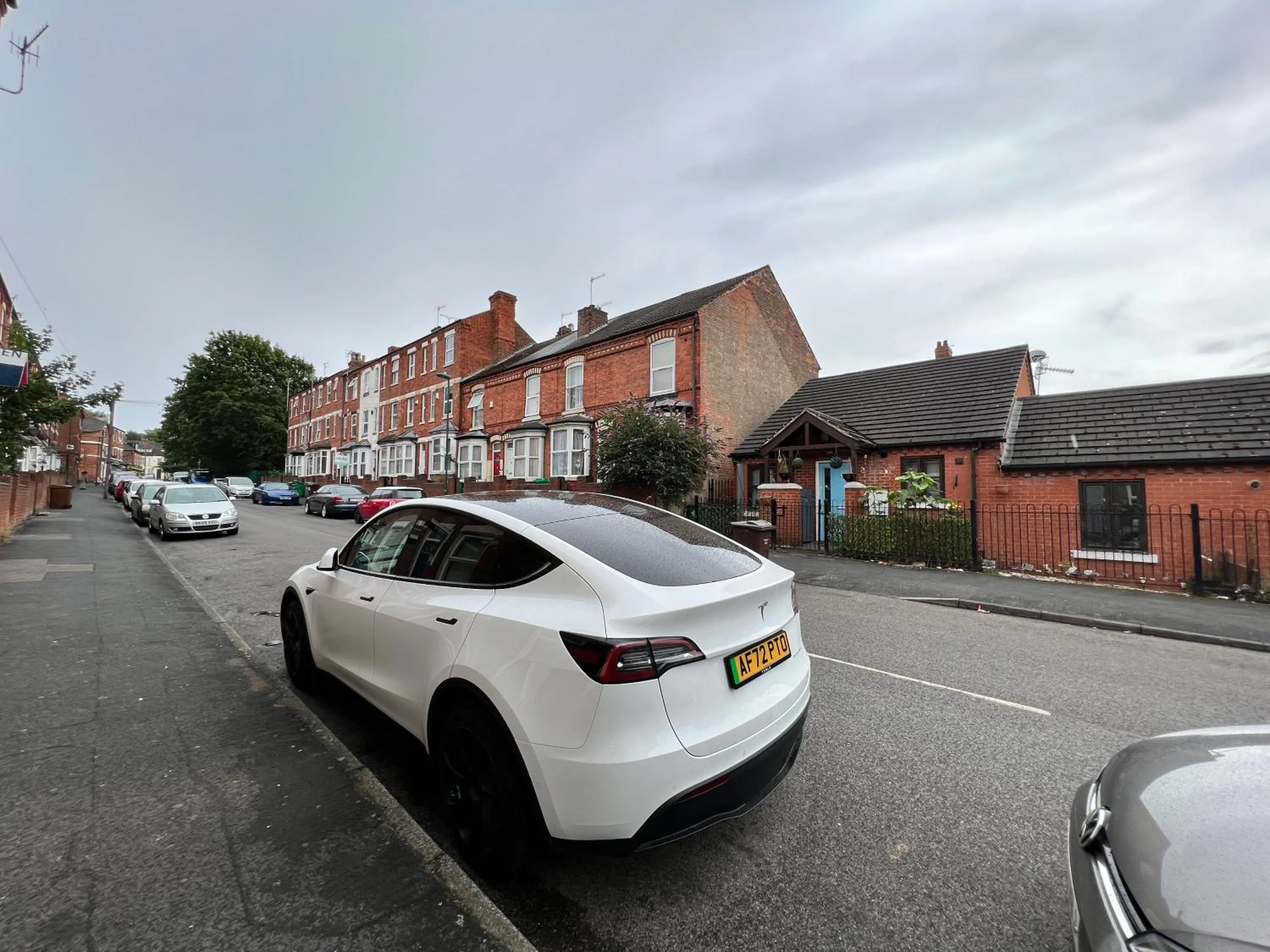 Street view in Birkin House - Great for Contractors or Family Holidays