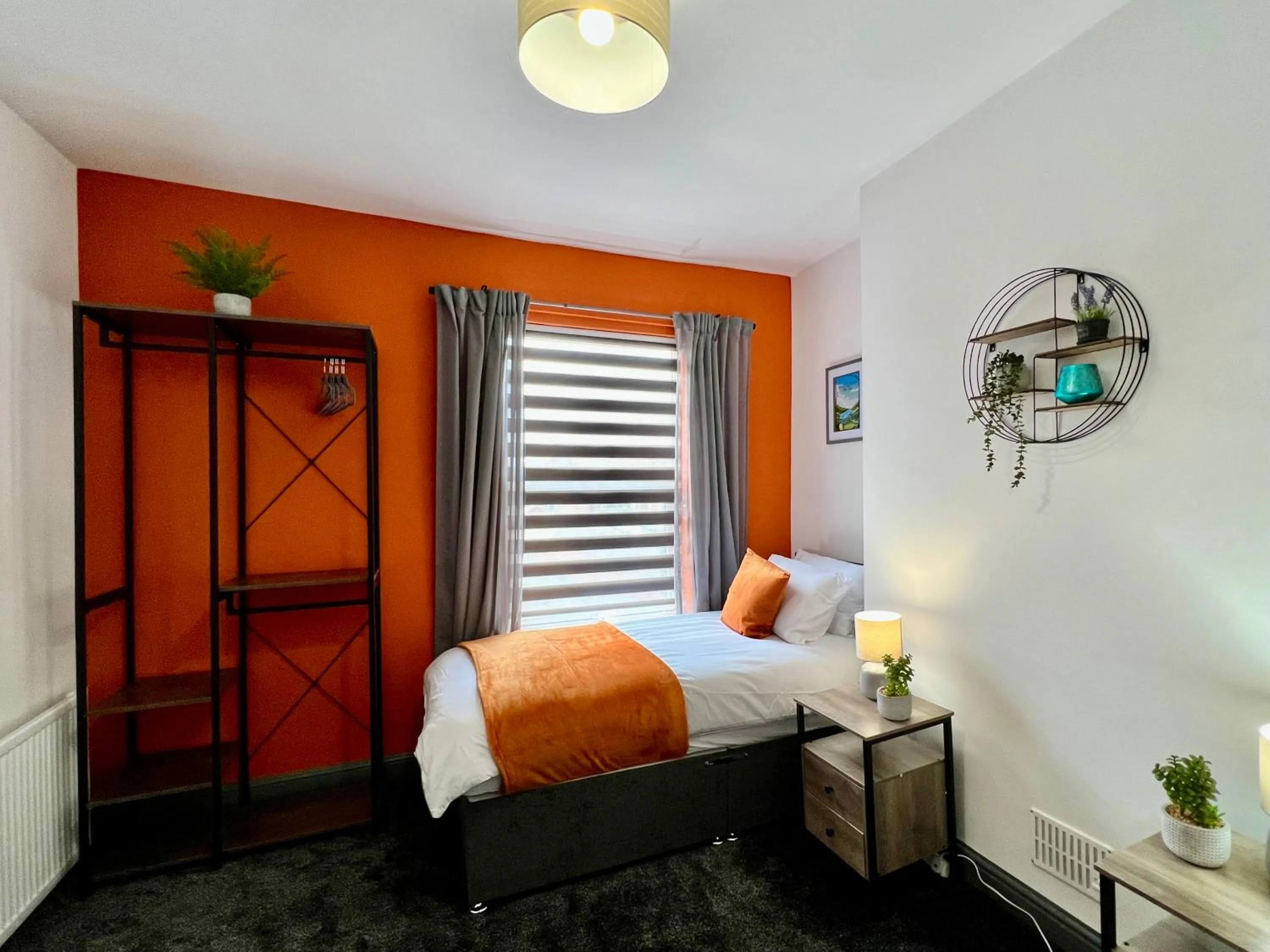Bed in Birkin House - Great for Contractors or Family Holidays