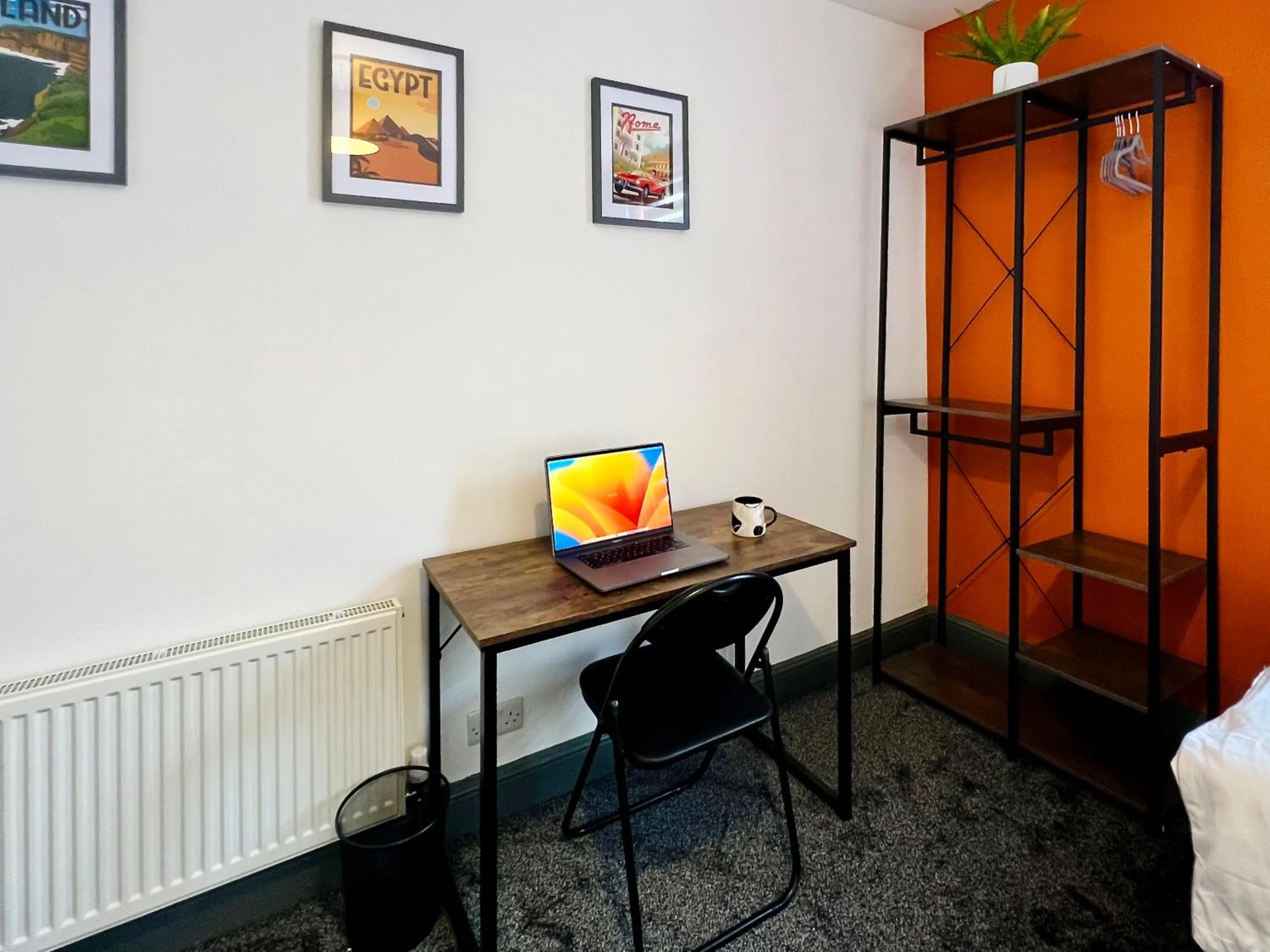 Bedroom in Birkin House - Great for Contractors or Family Holidays