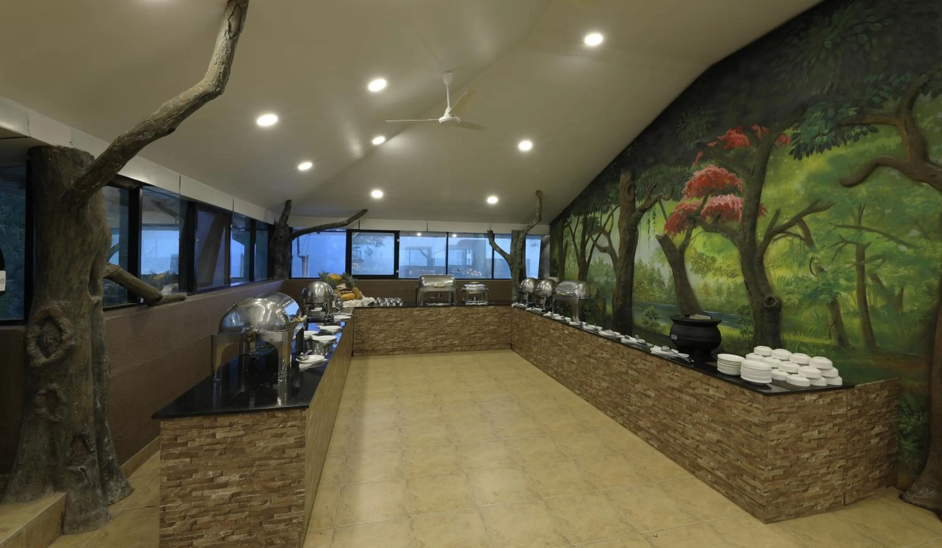 Restaurant/places to eat in Tea Castle Munnar