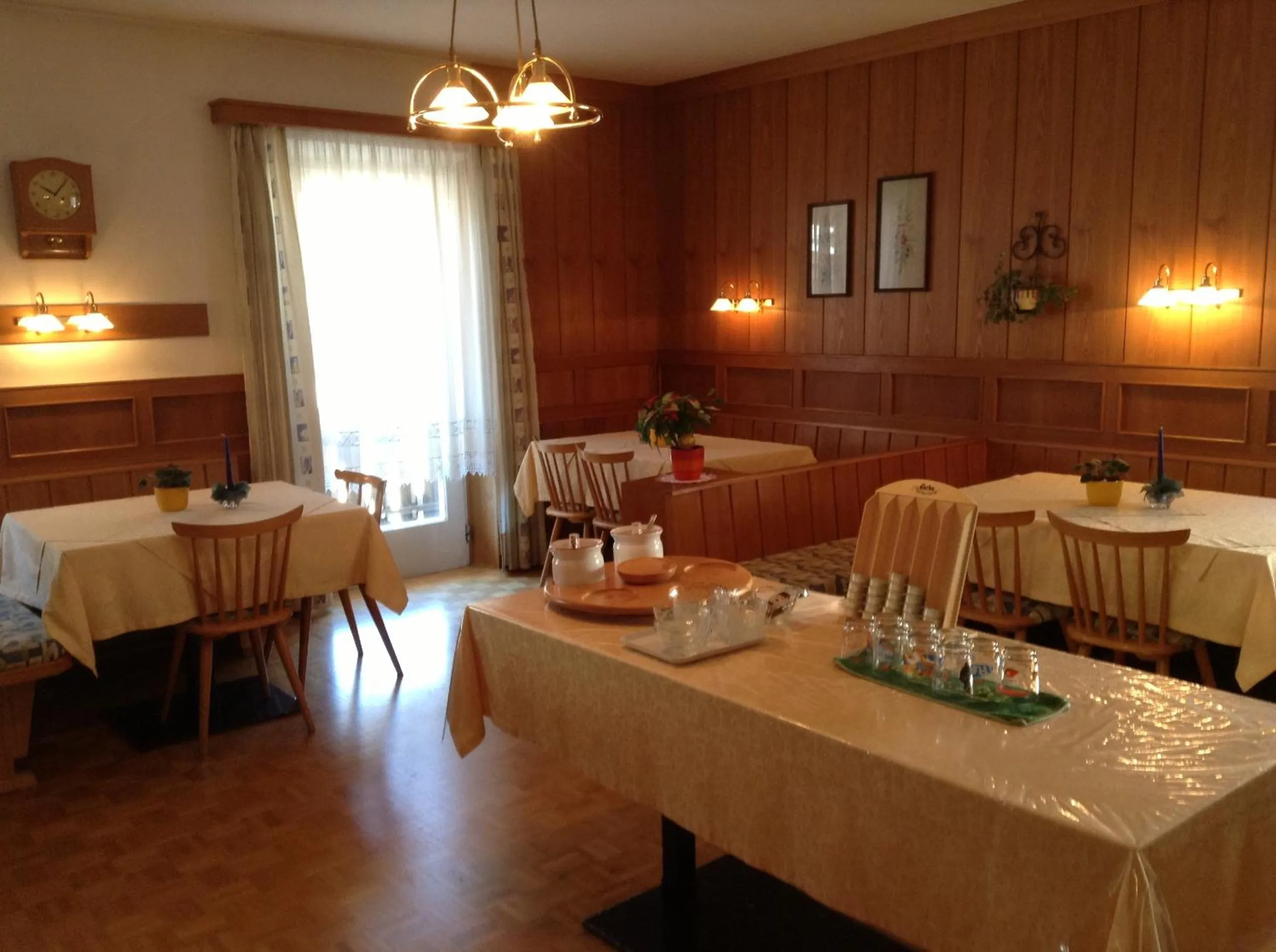 Food and drinks in Garni Hofer