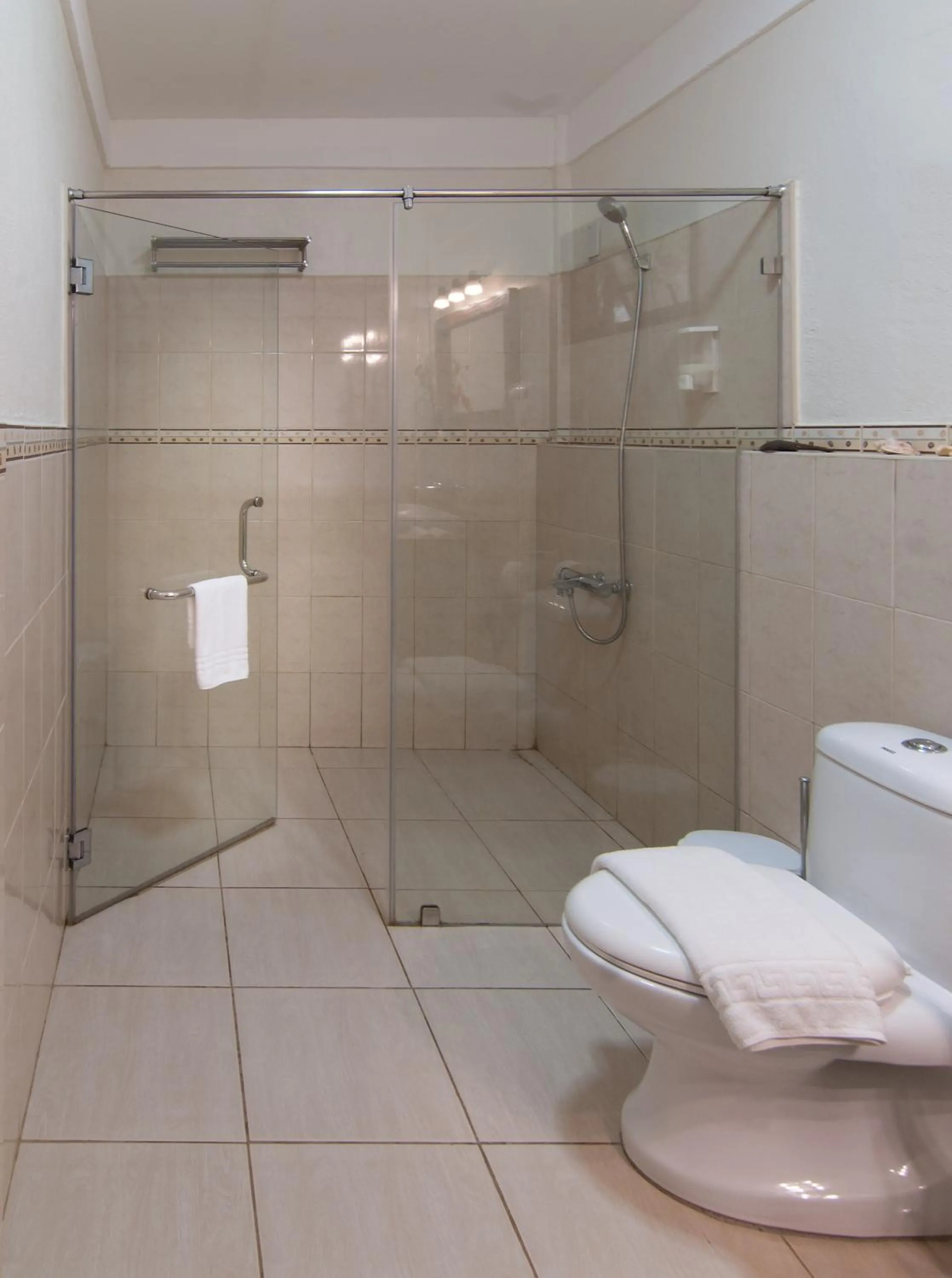 Shower in Oasis Resort