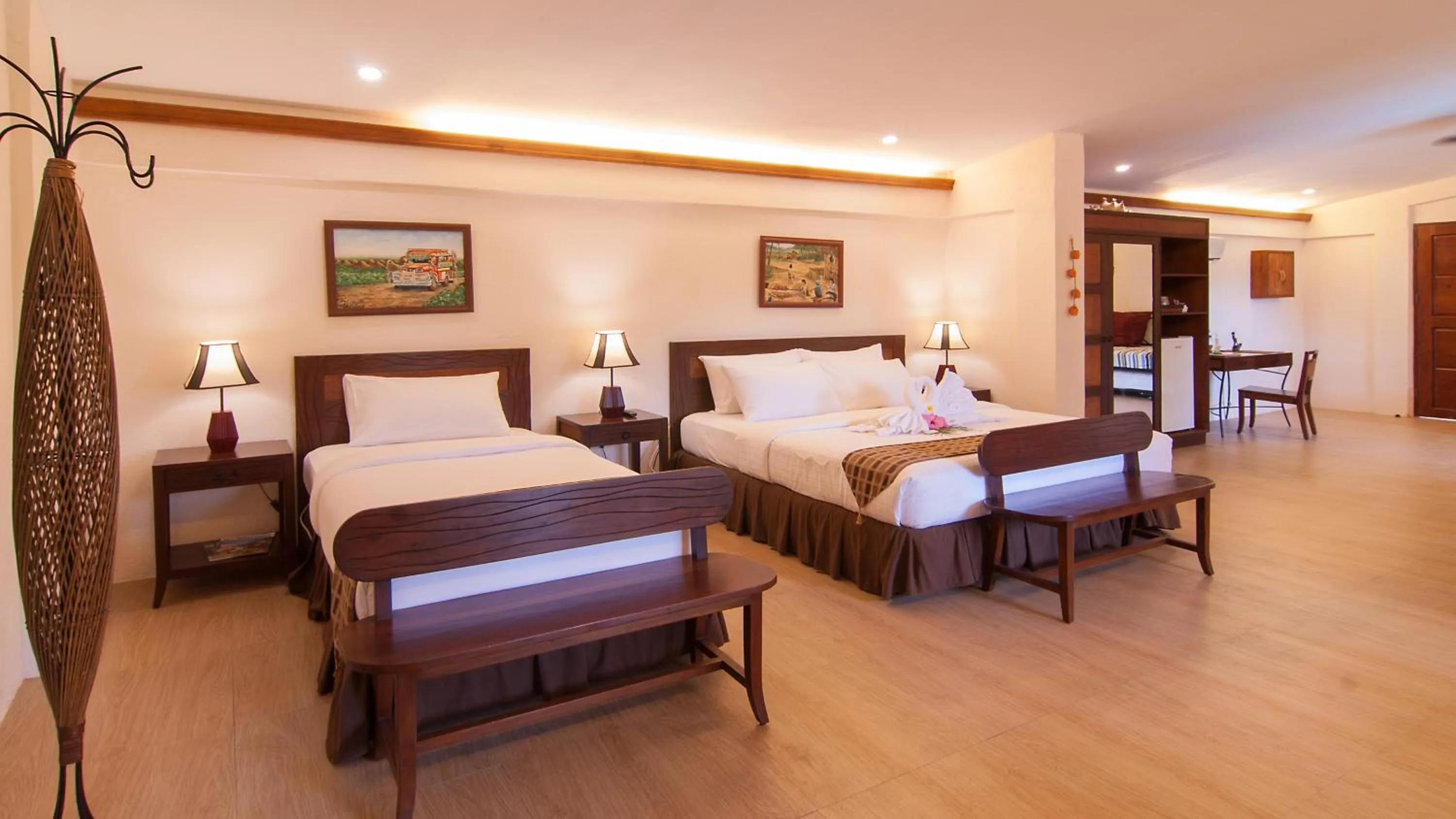 Photo of the whole room, Bed in Oasis Resort