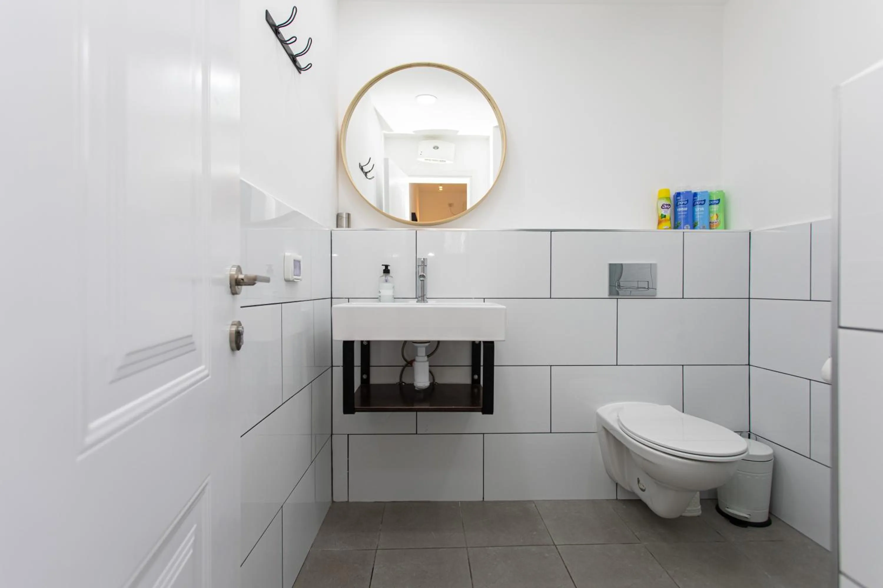 Bathroom in Hanasi 129 - Boutique Apartments