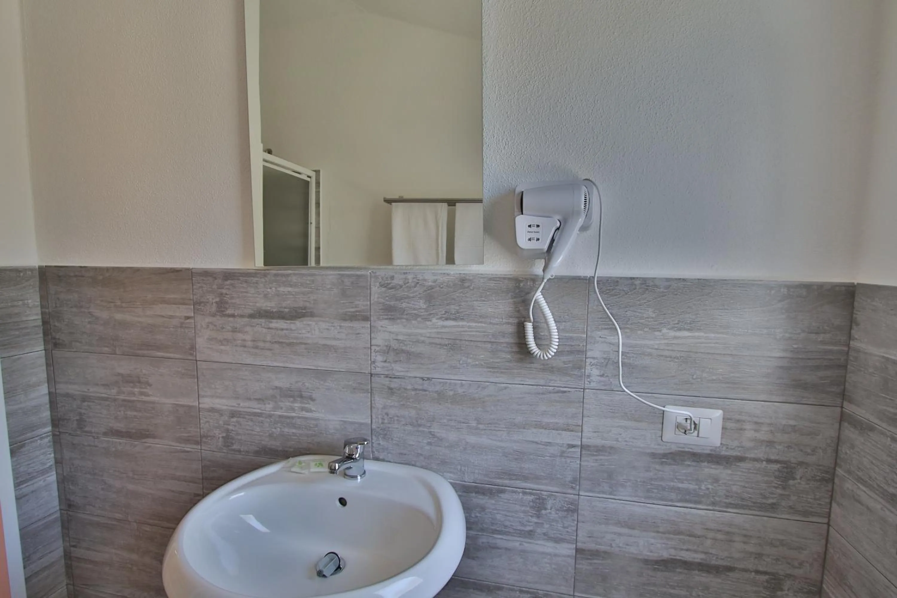 Bathroom in Li Piri