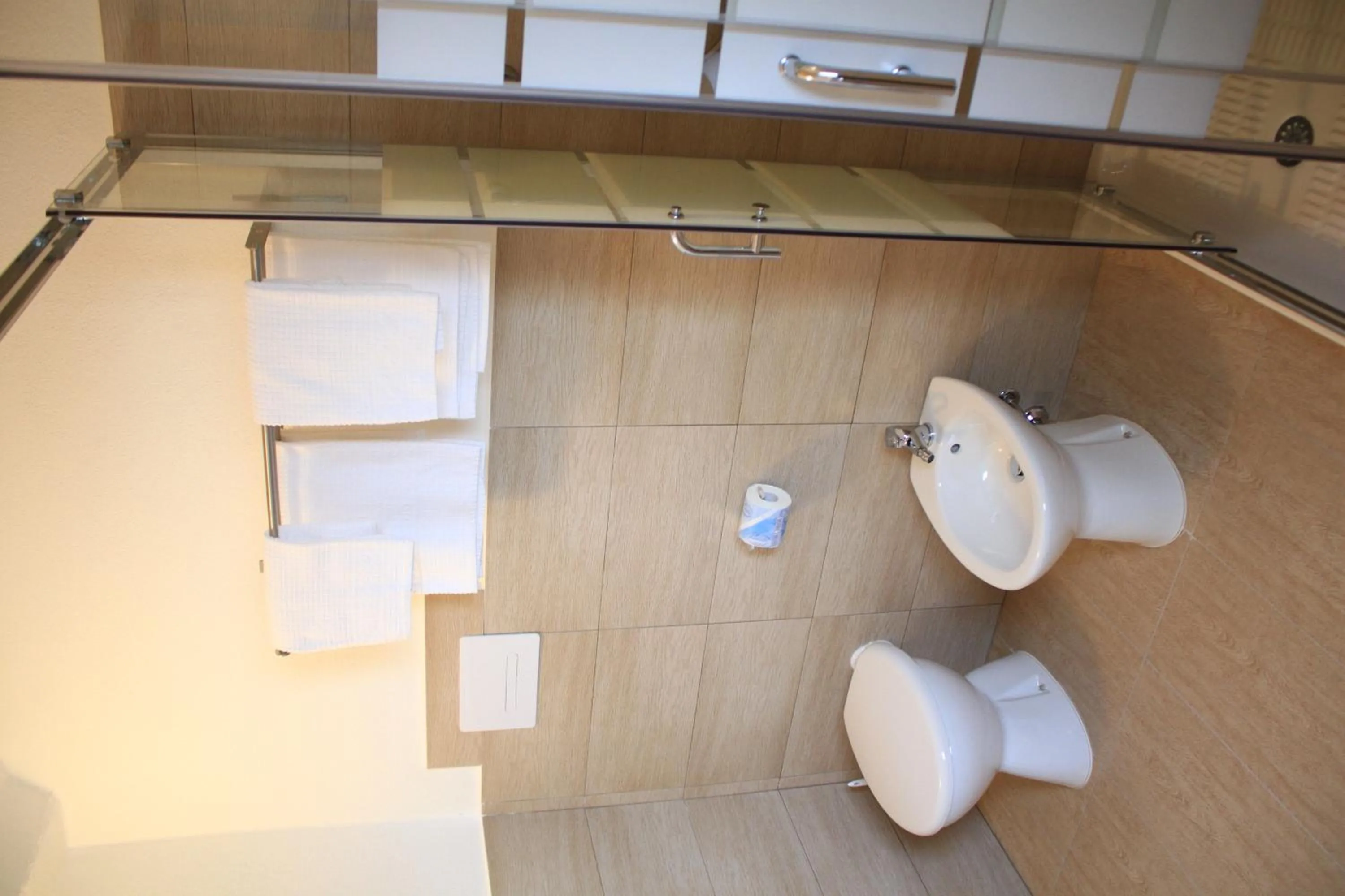 Bathroom in Li Piri