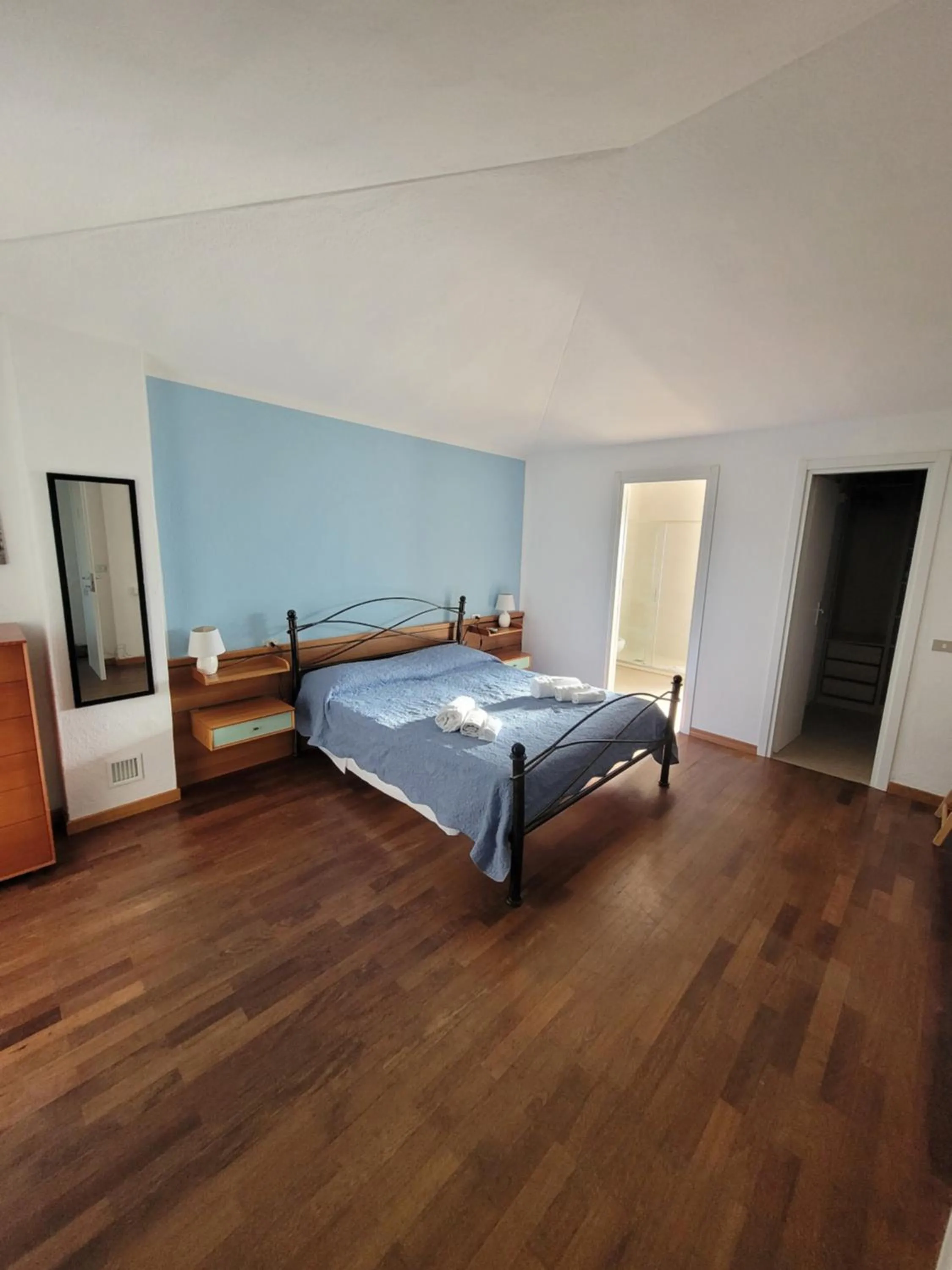 Bed in Li Piri