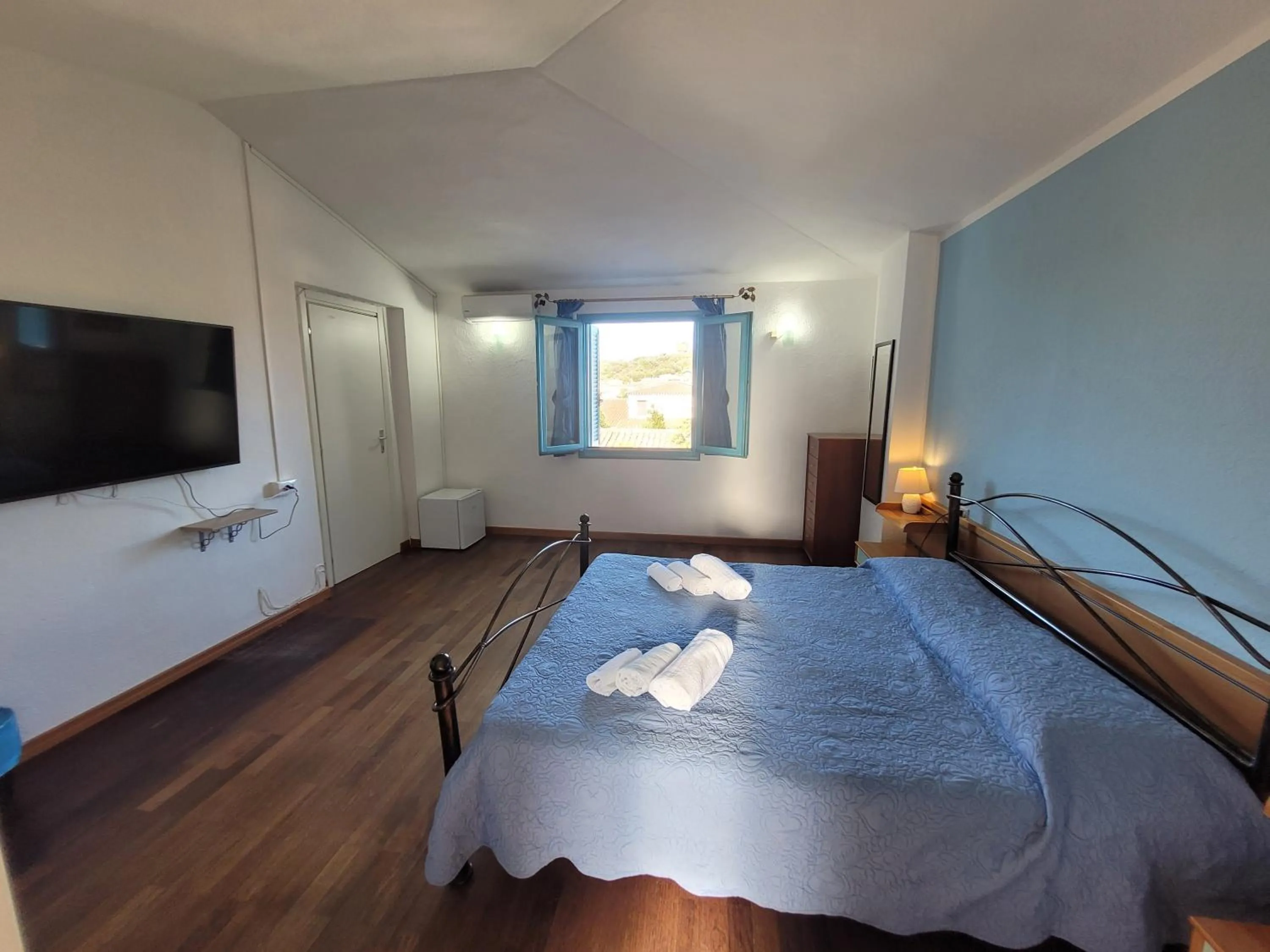 Bed in Li Piri