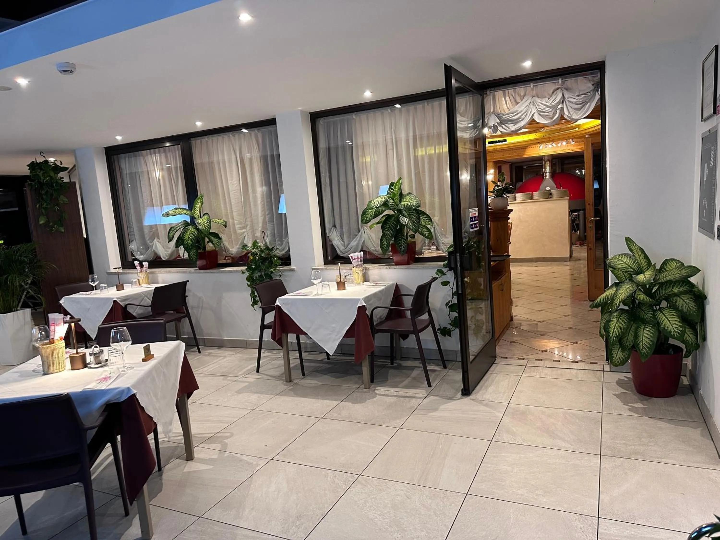 Restaurant/places to eat in VILLA NUOVA