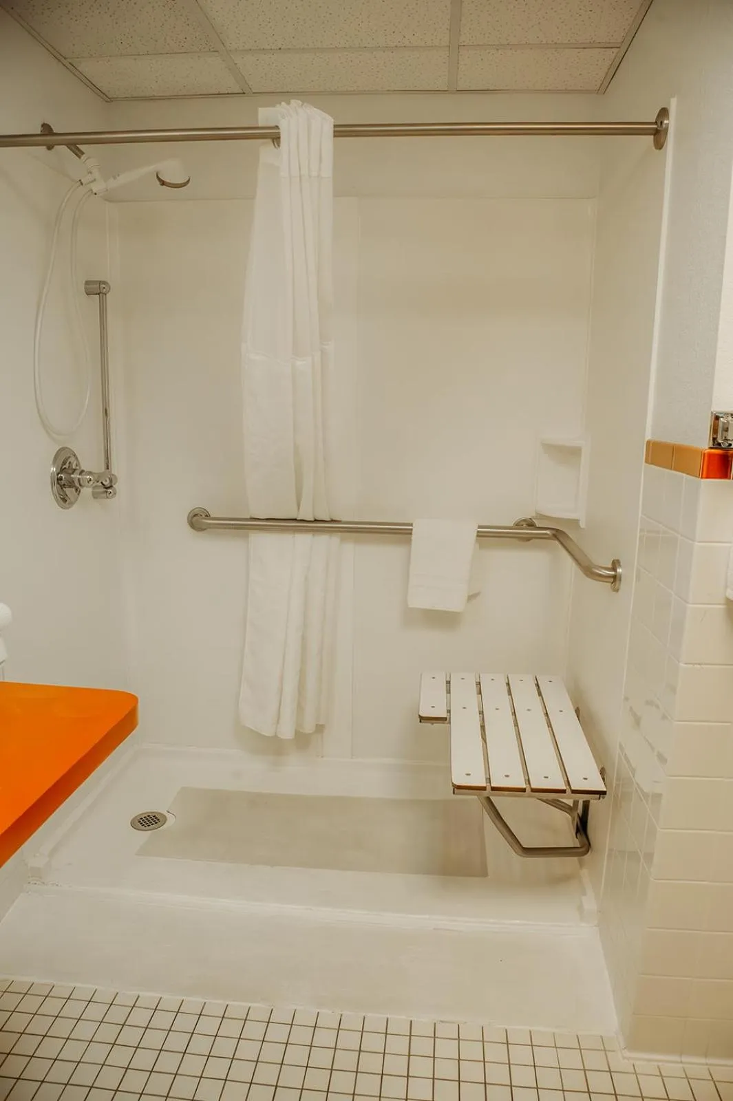 Country Garden & Suites