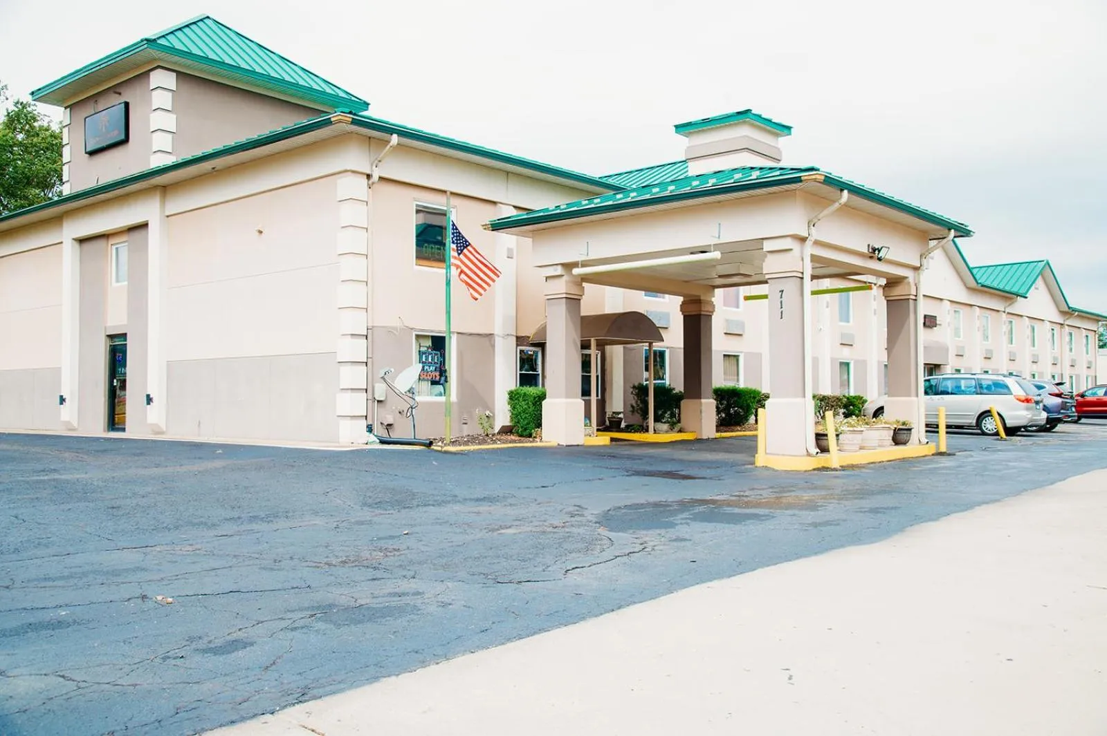 Country Garden & Suites