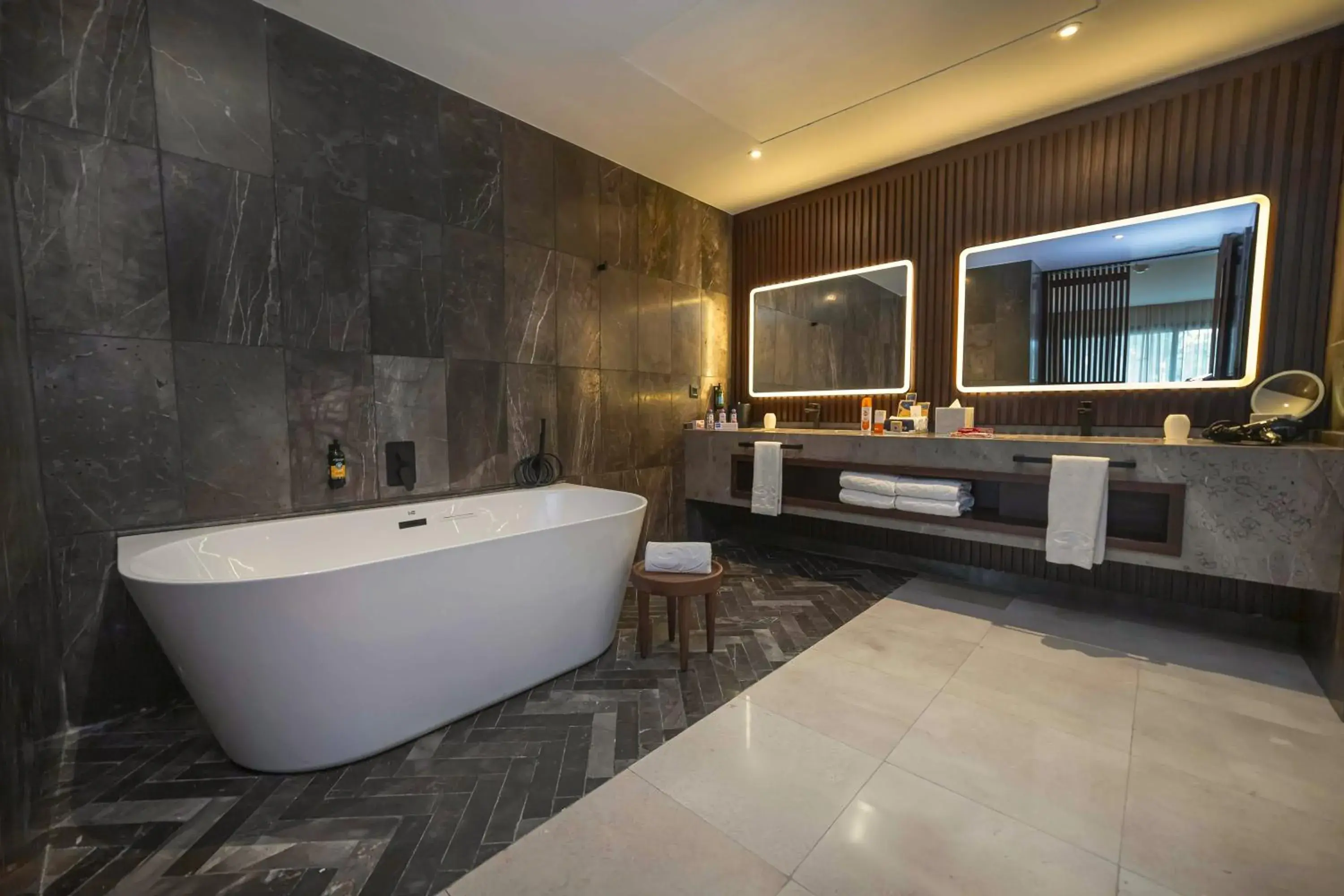 Bathroom in Family Selection at Grand Palladium Kantenah Resort & Spa - All Inclusive Bathroom in Family Selection at Grand Palladium Kantenah Resort & Spa - All Inclusive