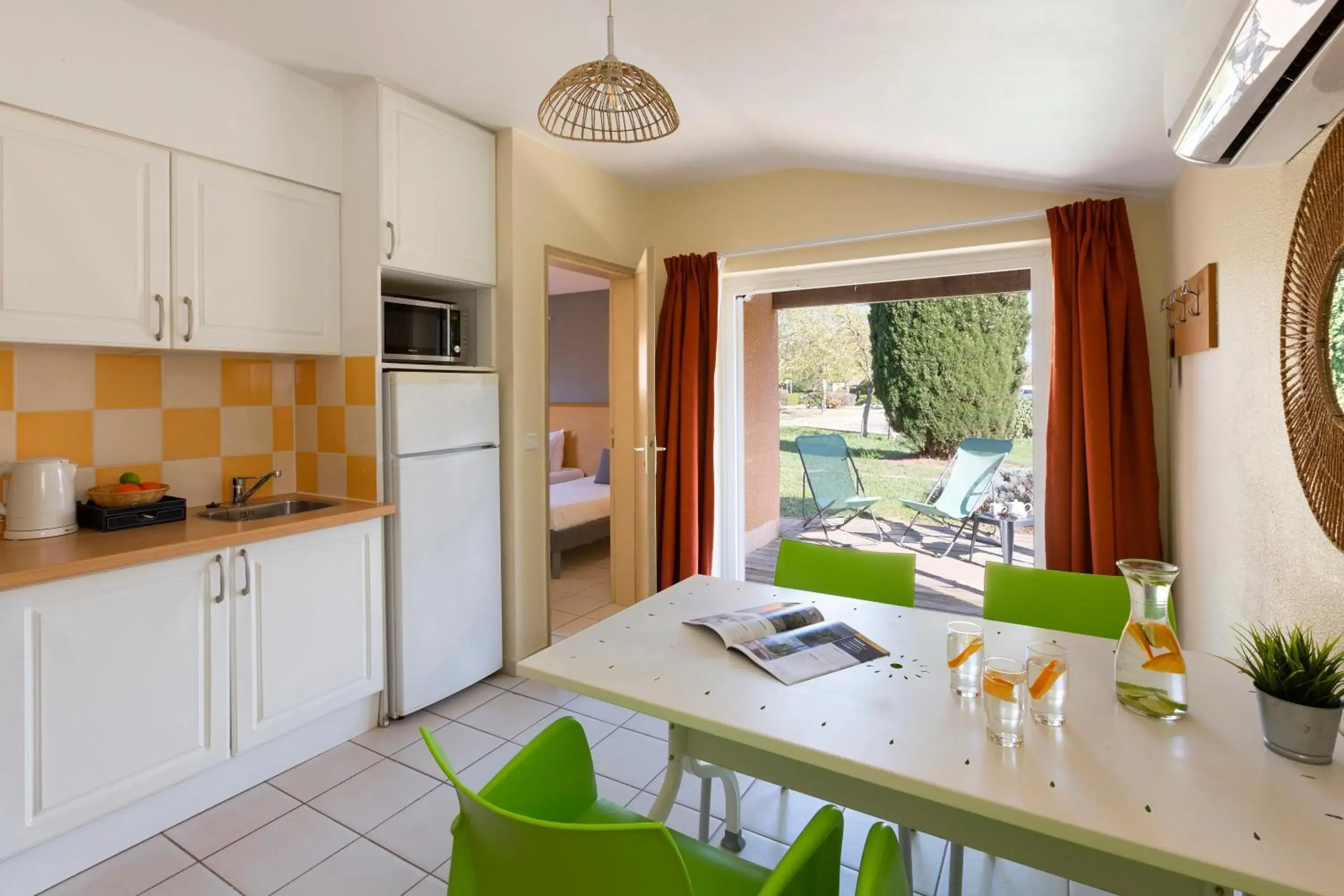 Bedroom in SOWELL HÔTELS Les Jardins du Cap Bedroom in SOWELL HÔTELS Les Jardins du Cap