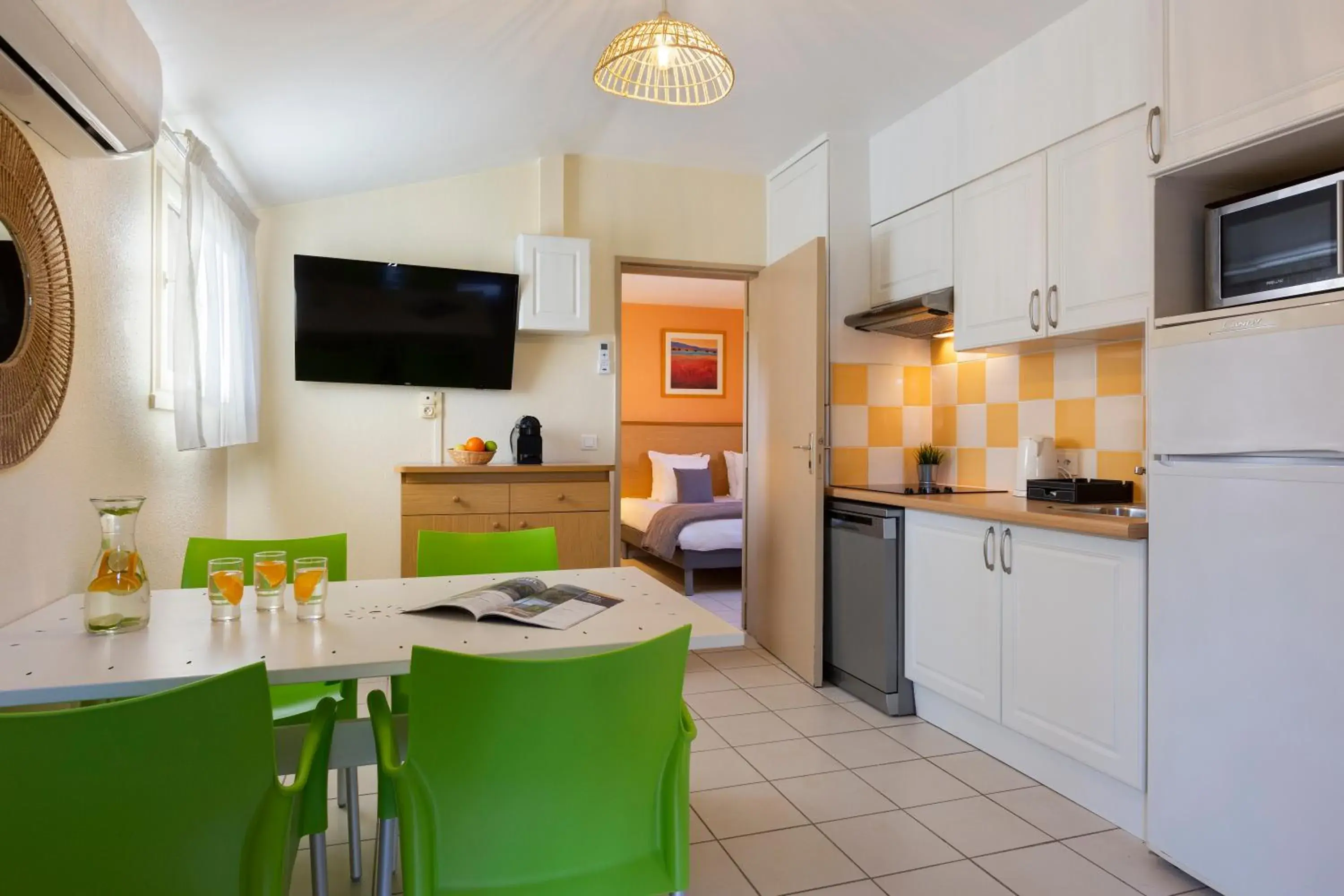 Bedroom in SOWELL HÔTELS Les Jardins du Cap Bedroom in SOWELL HÔTELS Les Jardins du Cap