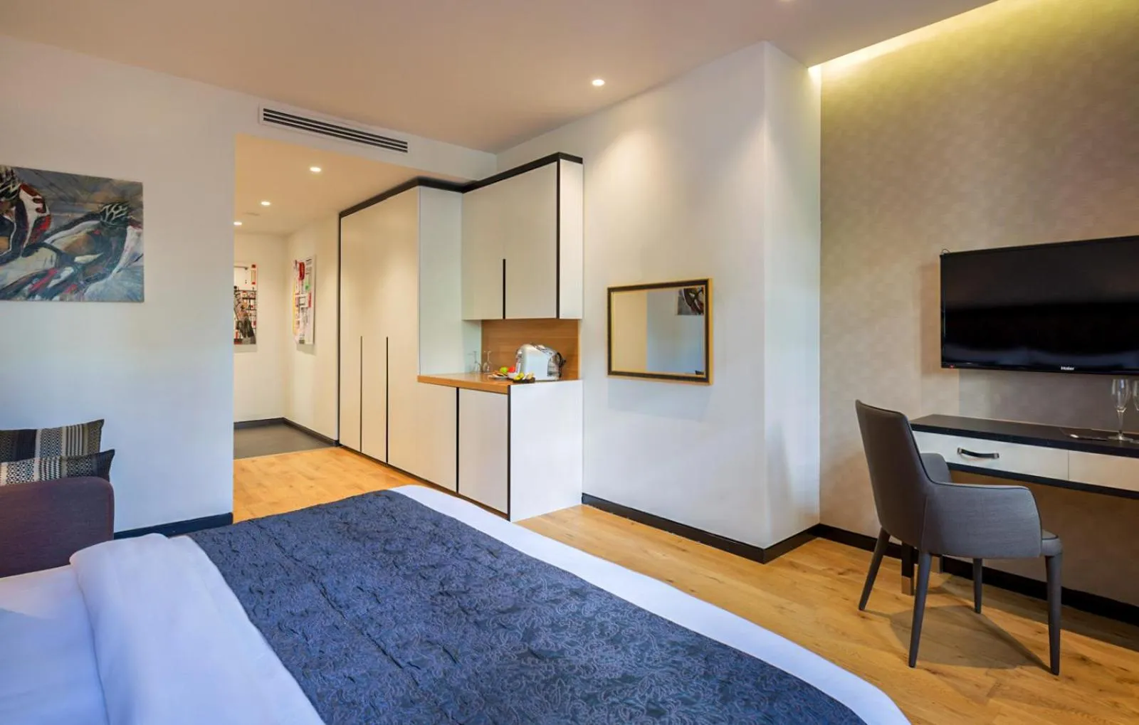 Photo of the whole room, Bed in Stay Kook Jerusalem