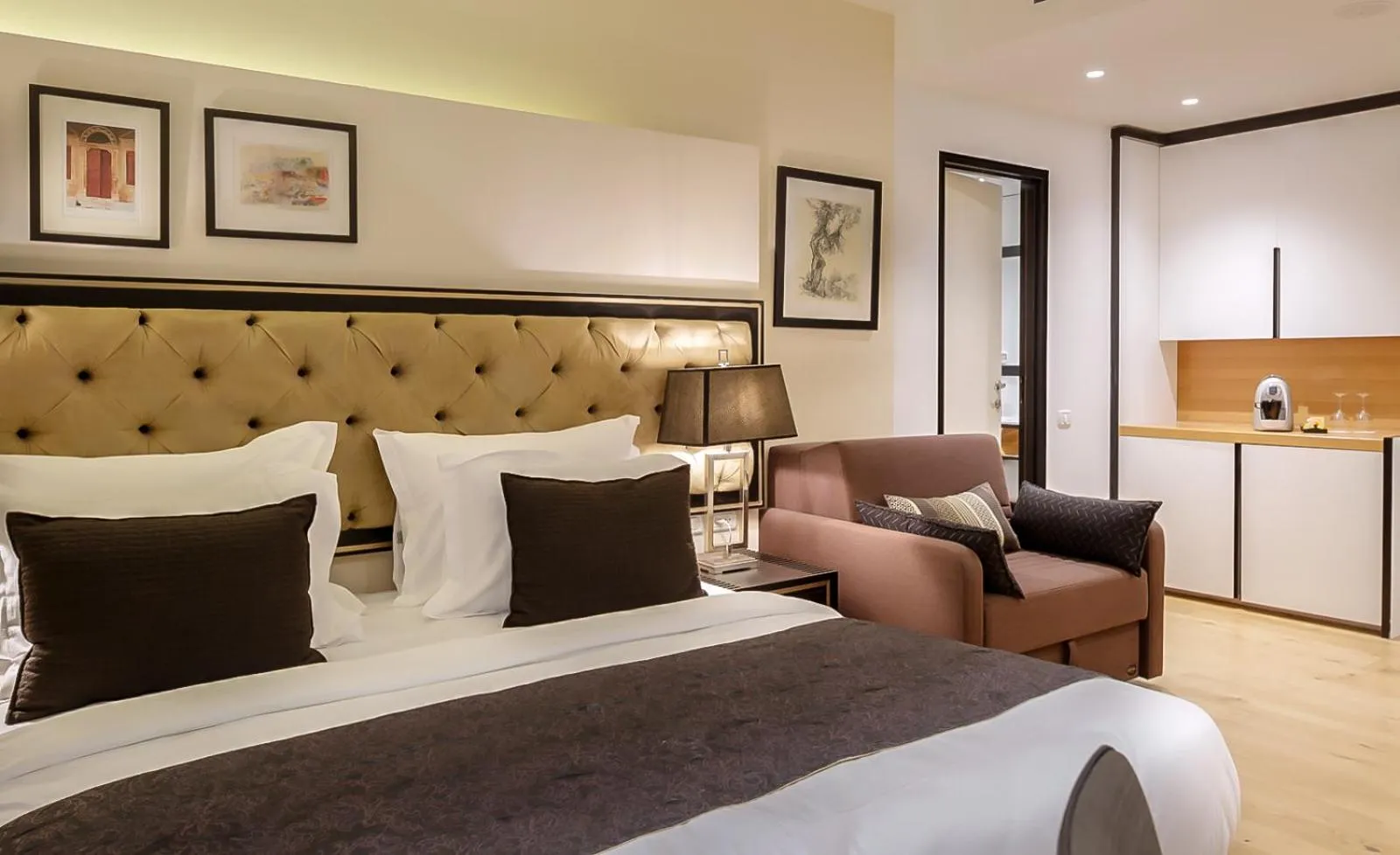 Photo of the whole room in Stay Kook Jerusalem