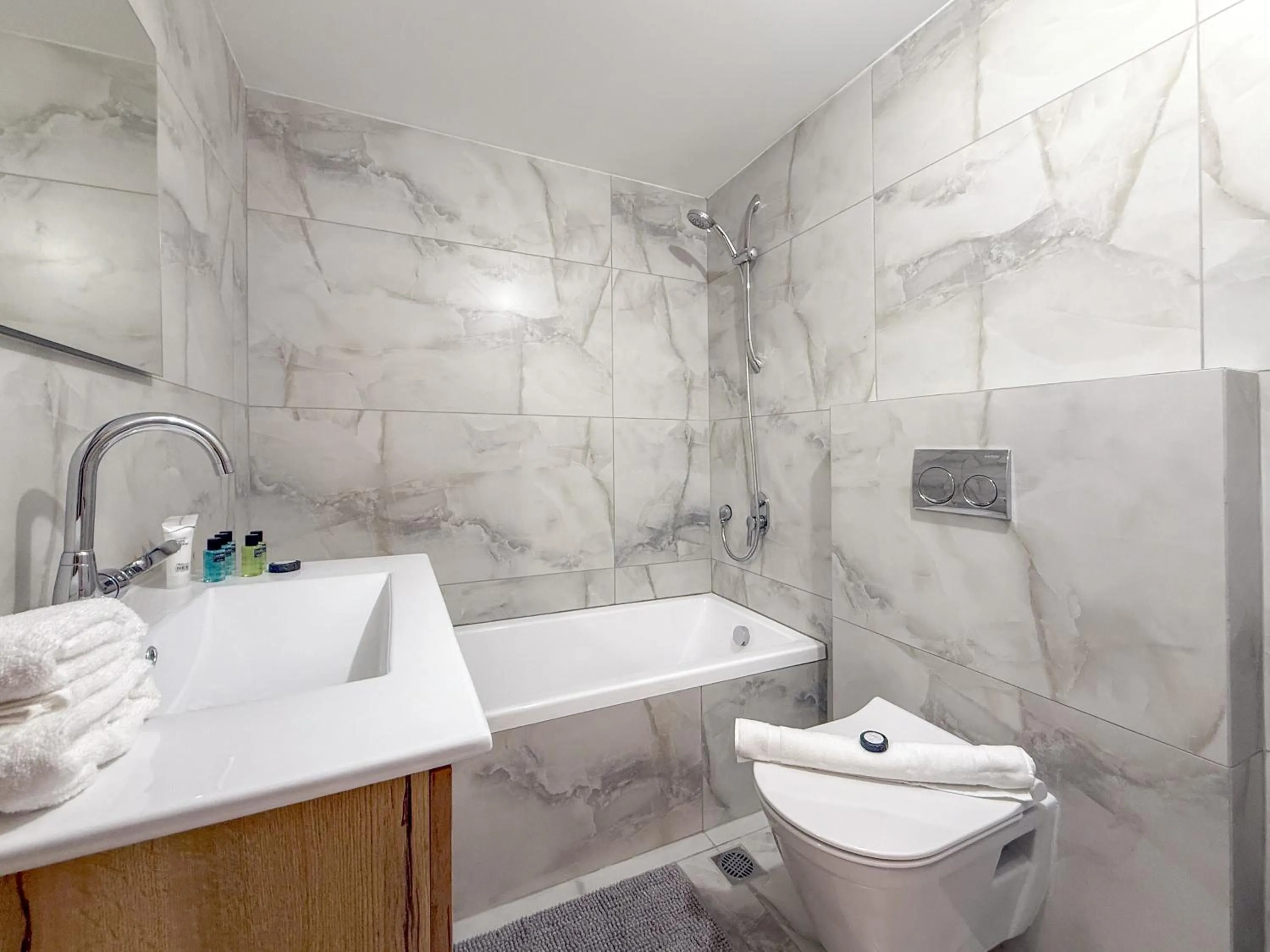 Bathroom in Stay Kook Jerusalem