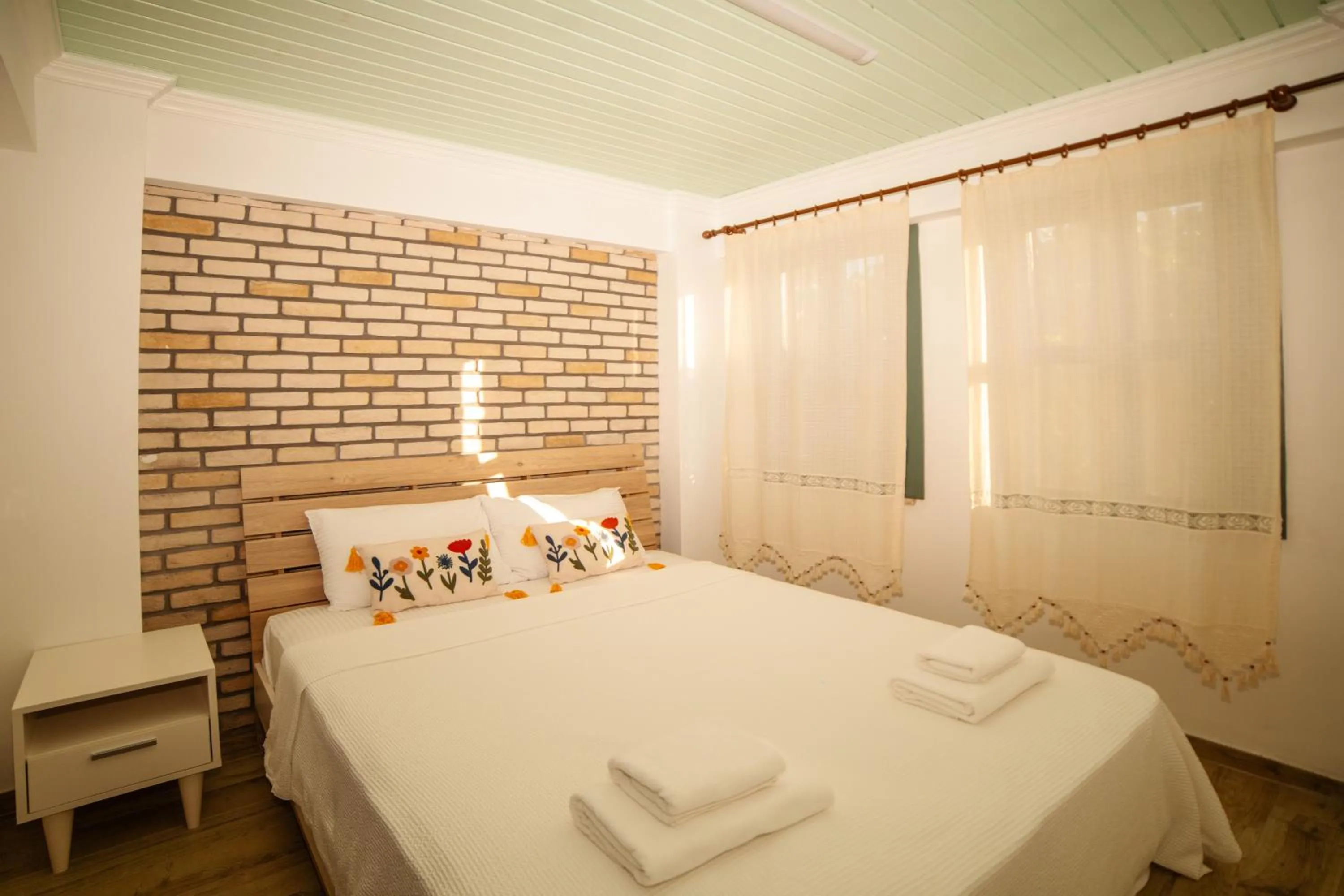 Bed in Paradise İmroz Butik Otel