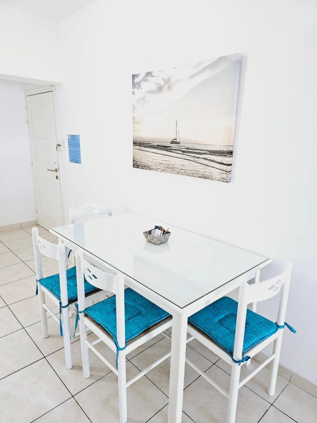 Living room in Stephanie City Apartments