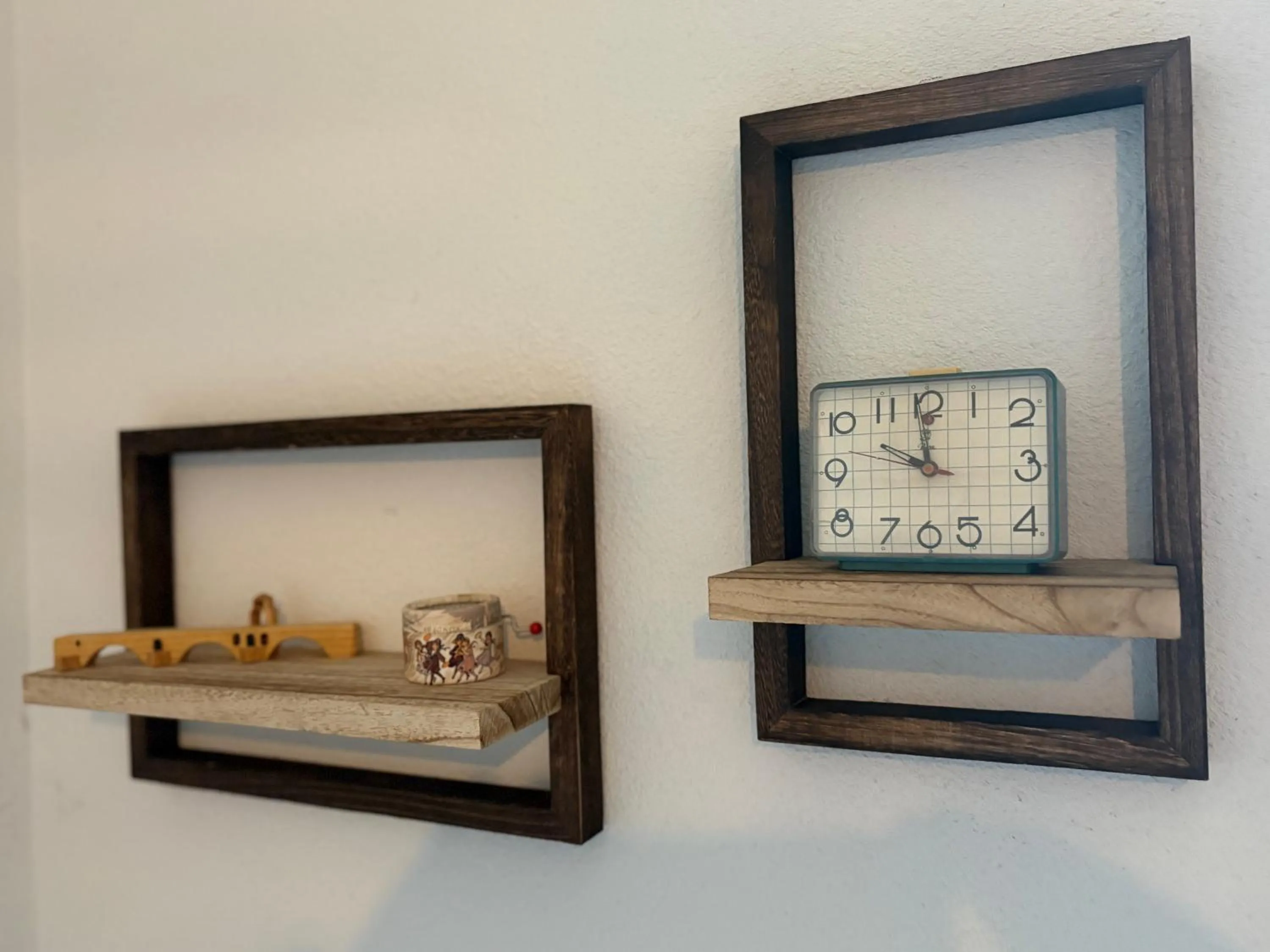 Decorative detail in Mas de L'isle