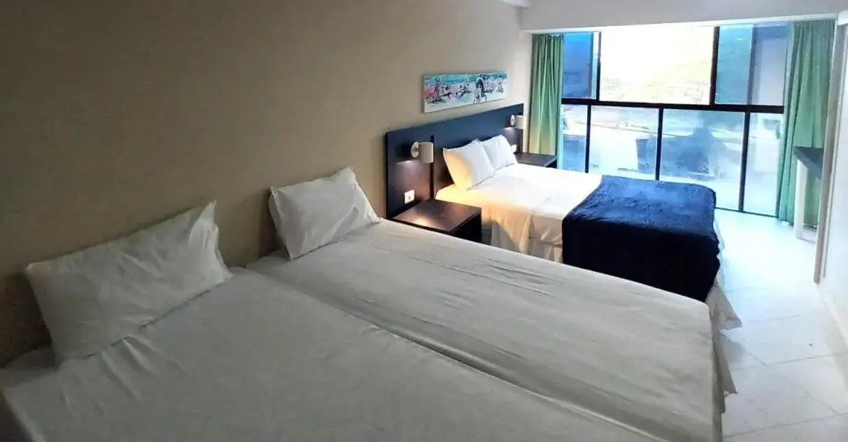 Bedroom, Bed in Ambassador Flat Bedroom, Bed in Ambassador Flat